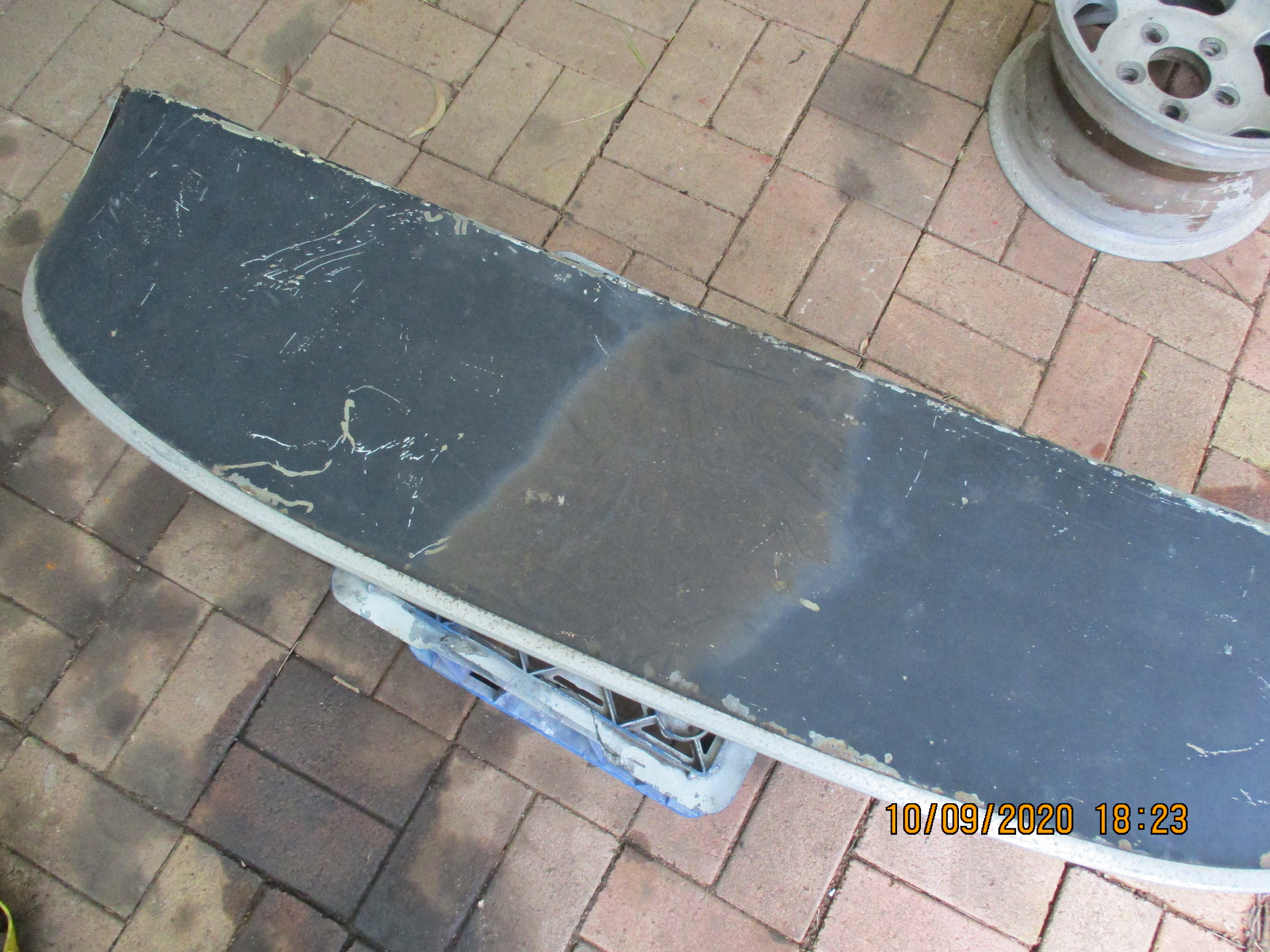 FORD FAIRLANE ZF-ZG SUN VISOR 