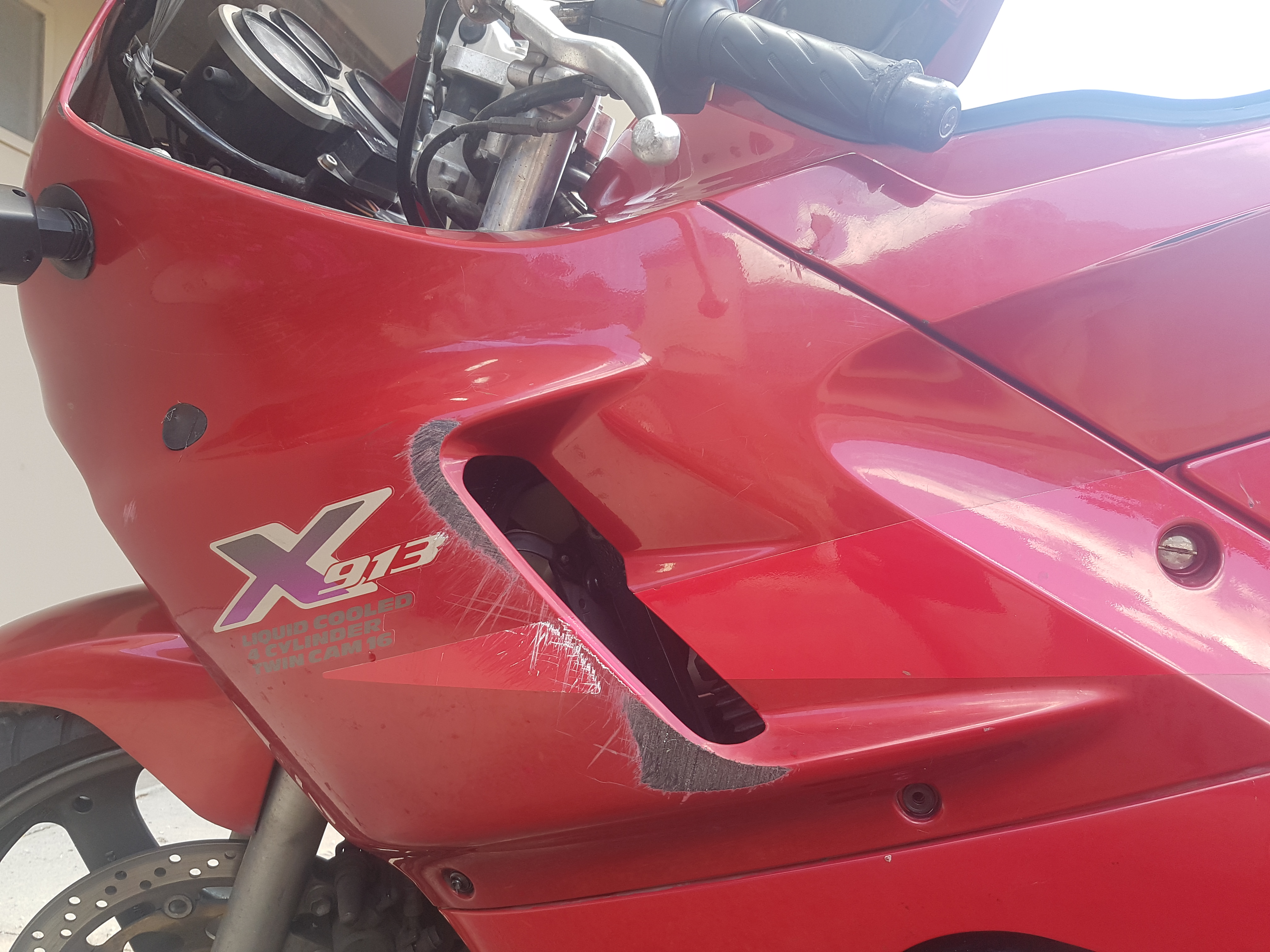 1995 SUZUKI GSX250F (ACROSS) ROAD