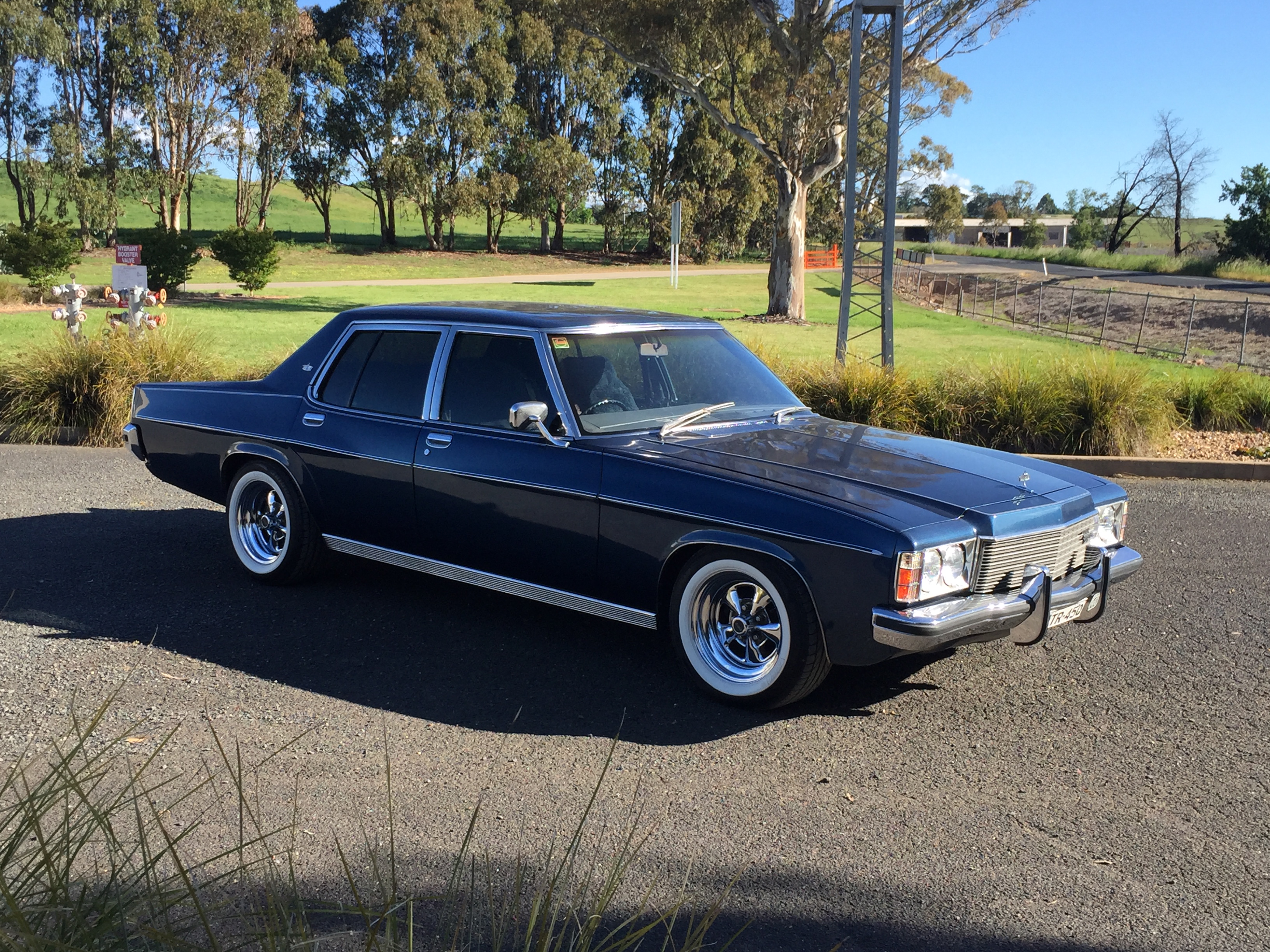 1975 HOLDEN STATESMAN HJ CAPRICE SEDAN
