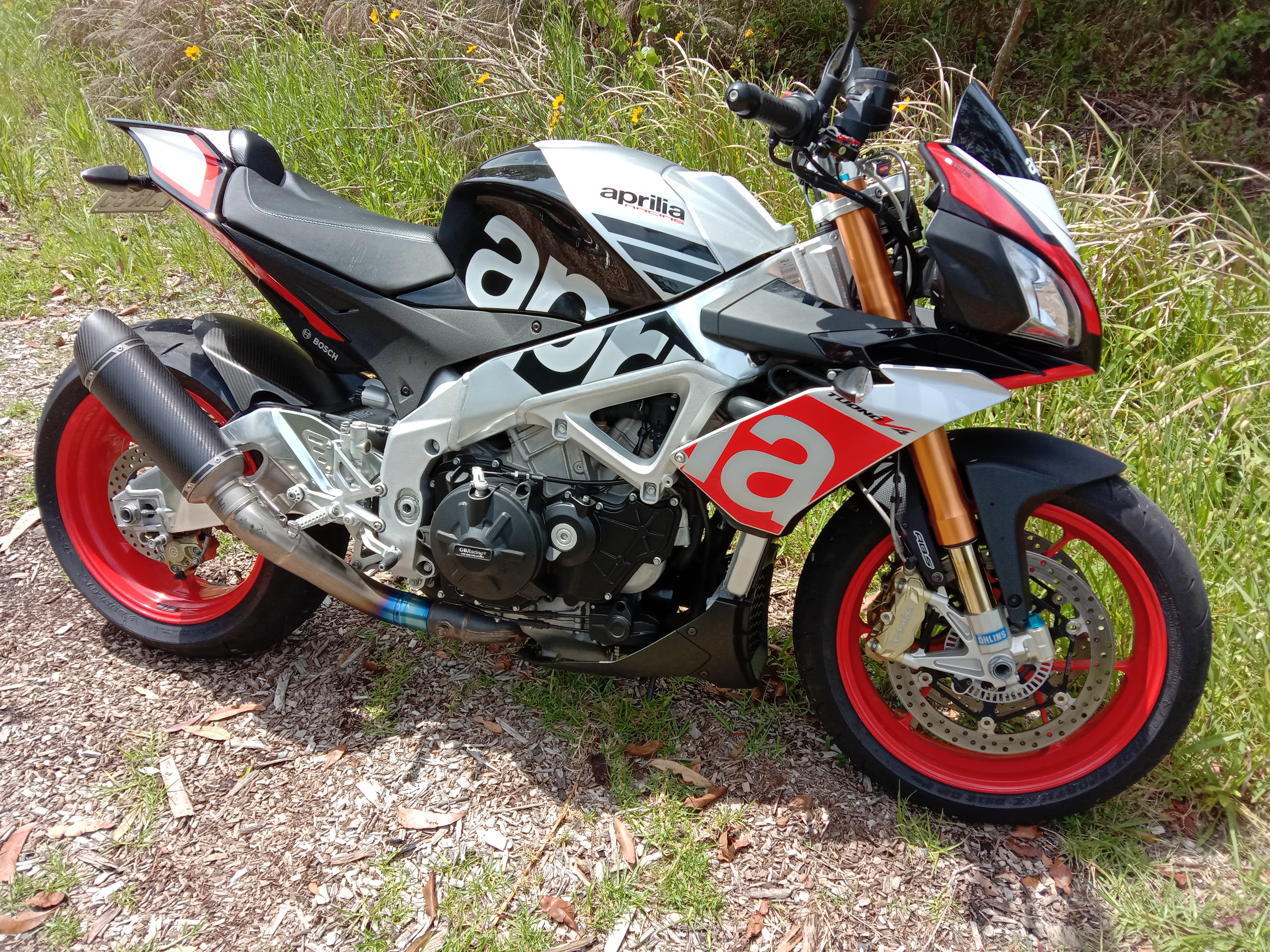 2015 APRILIA TUONO V4 1100CC FACTORY SPORTS