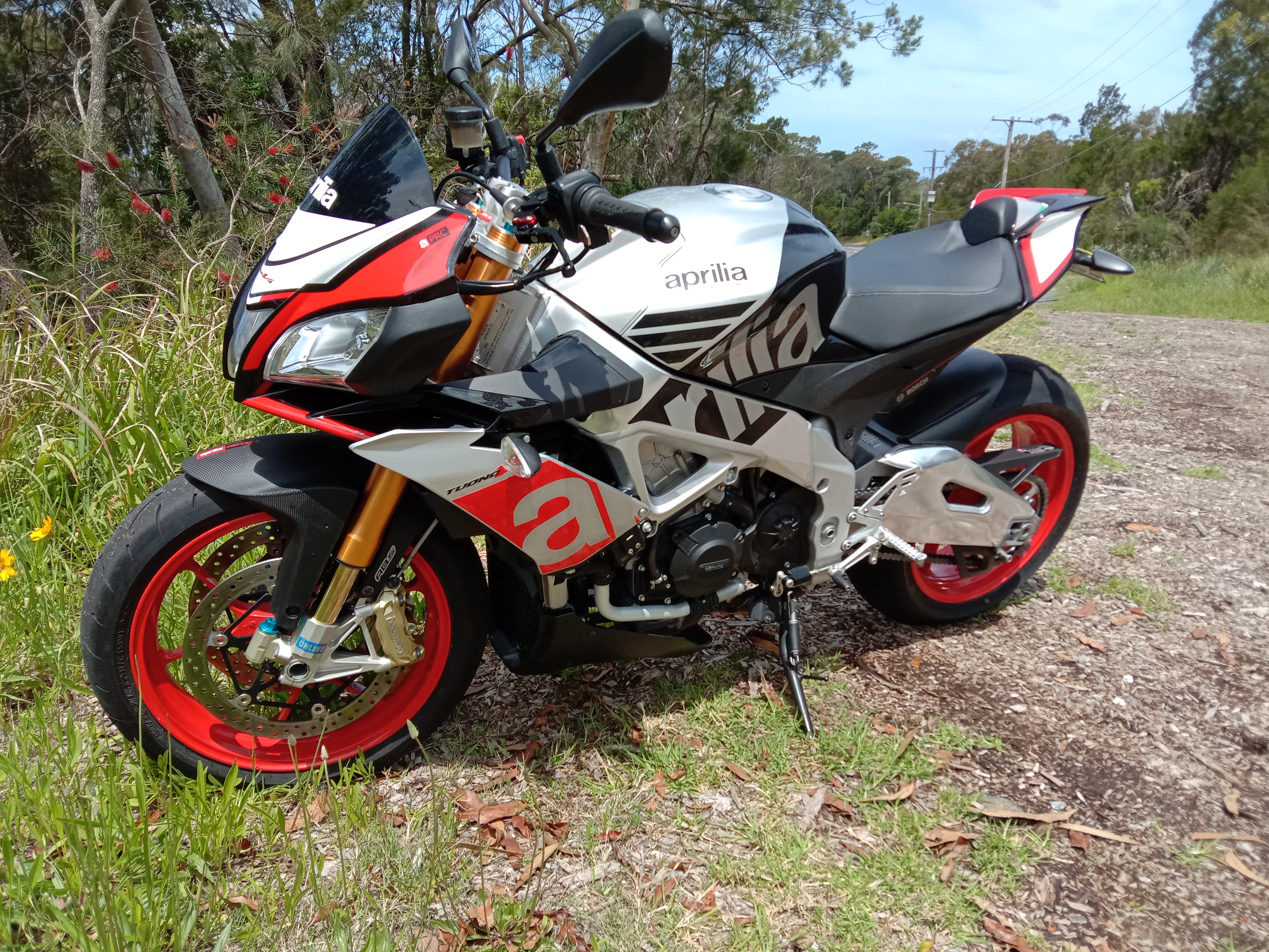 2015 APRILIA TUONO V4 1100CC FACTORY SPORTS