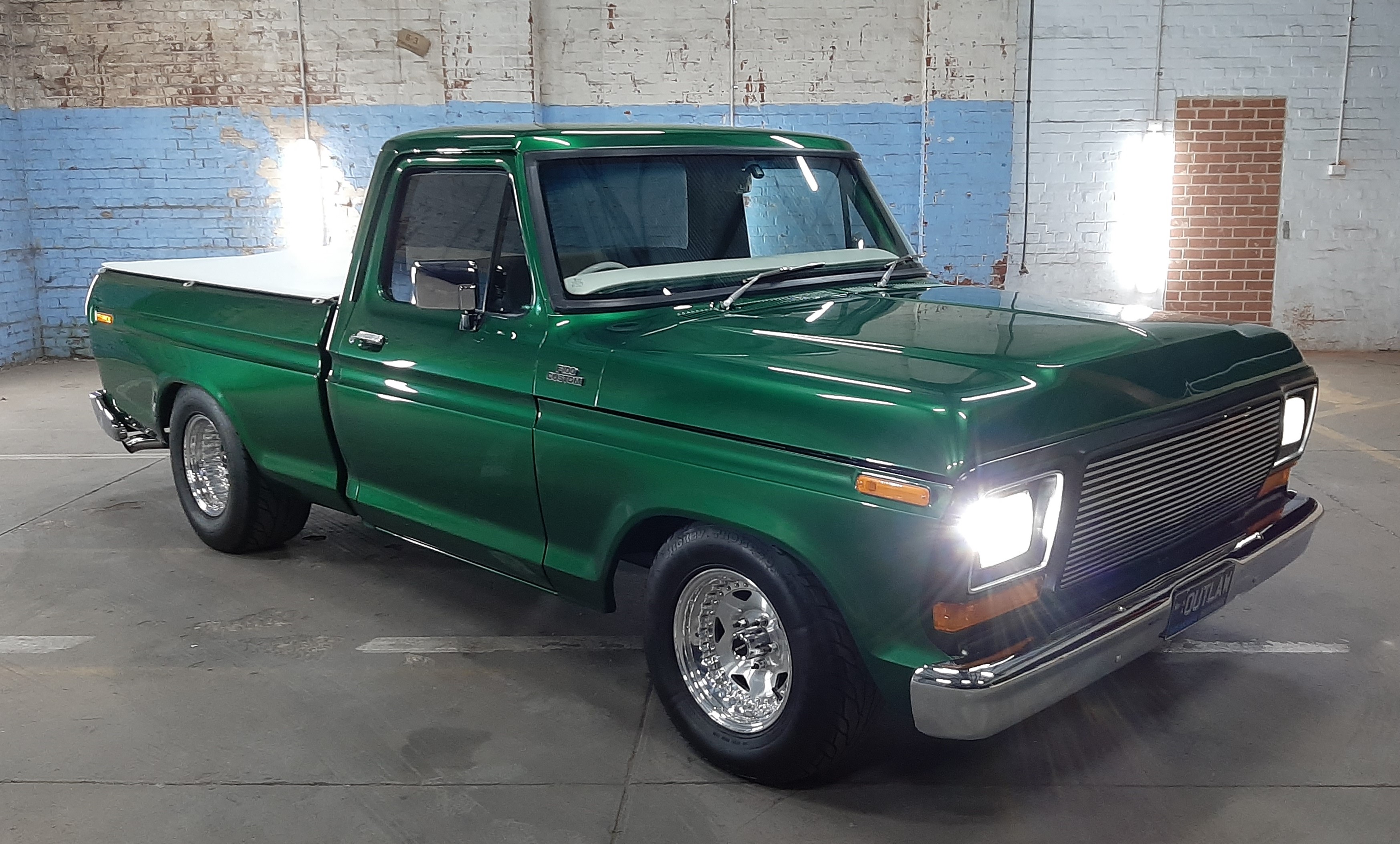 1979 FORD F100 CUSTOM PICK UP
