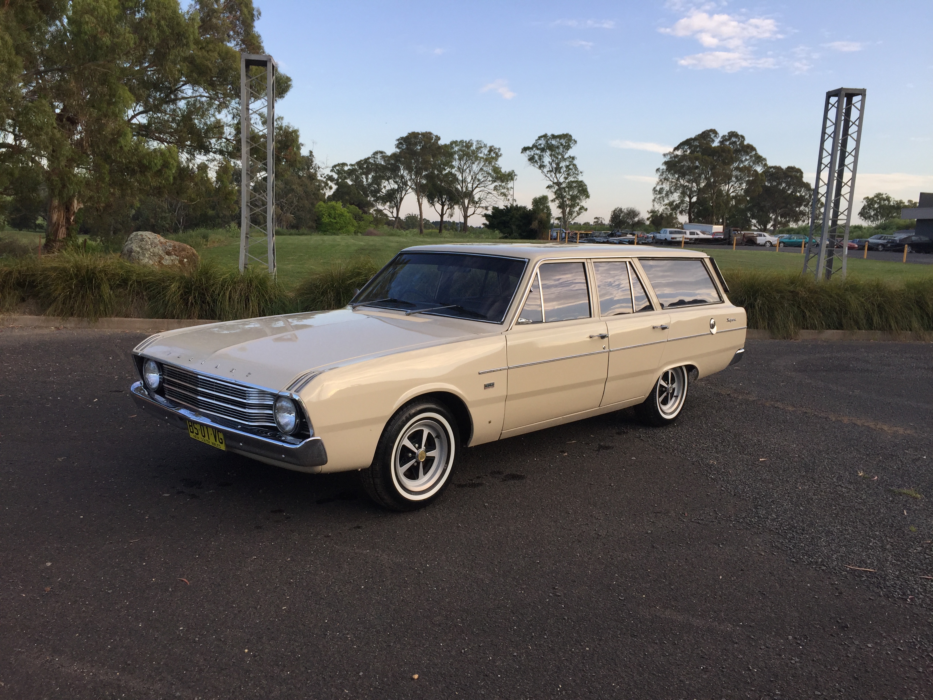 1969 CHRYSLER VALIANT SAFARI WAGON