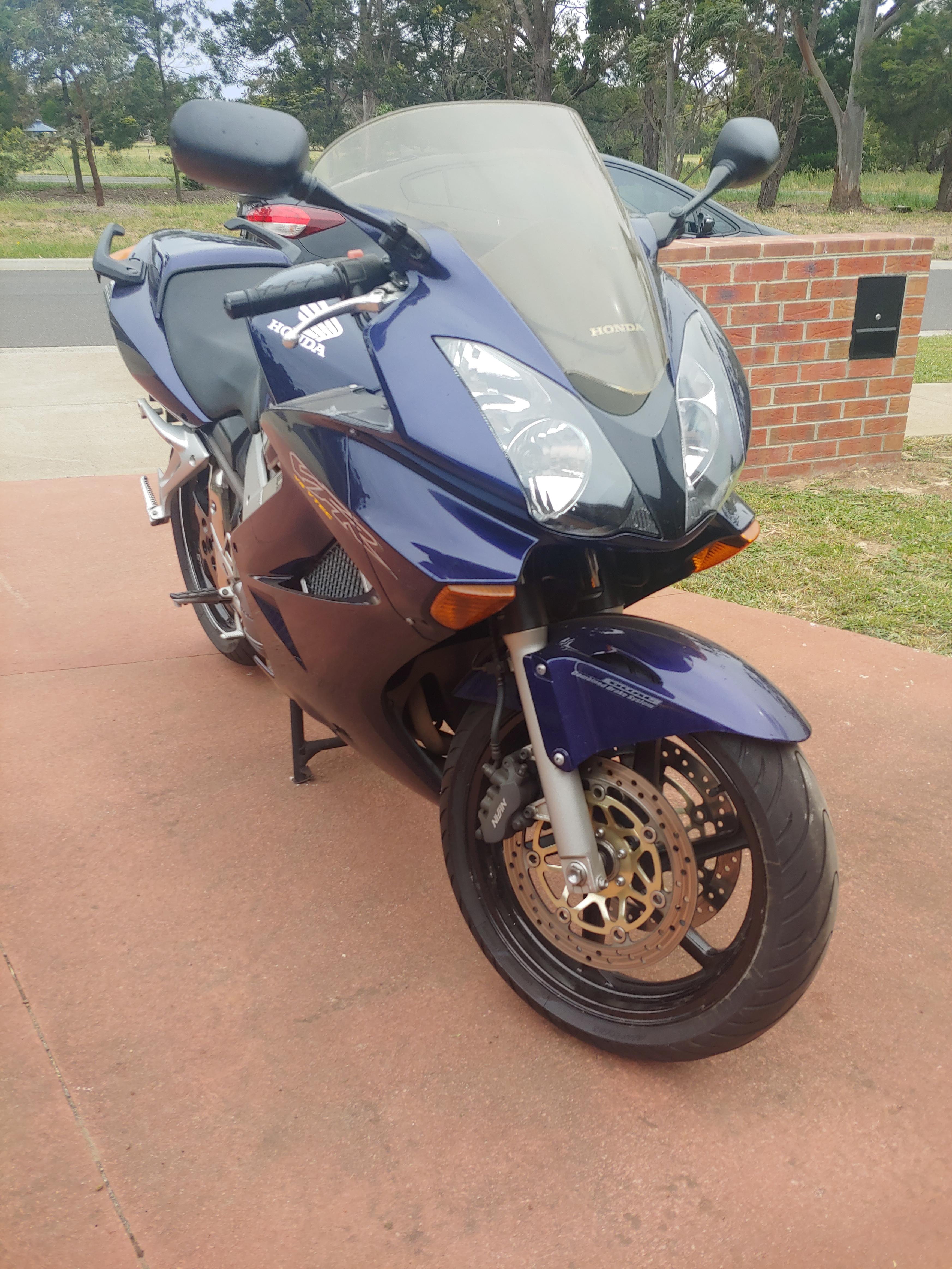 2003 HONDA VFR800 V4 VTEC SPORTS