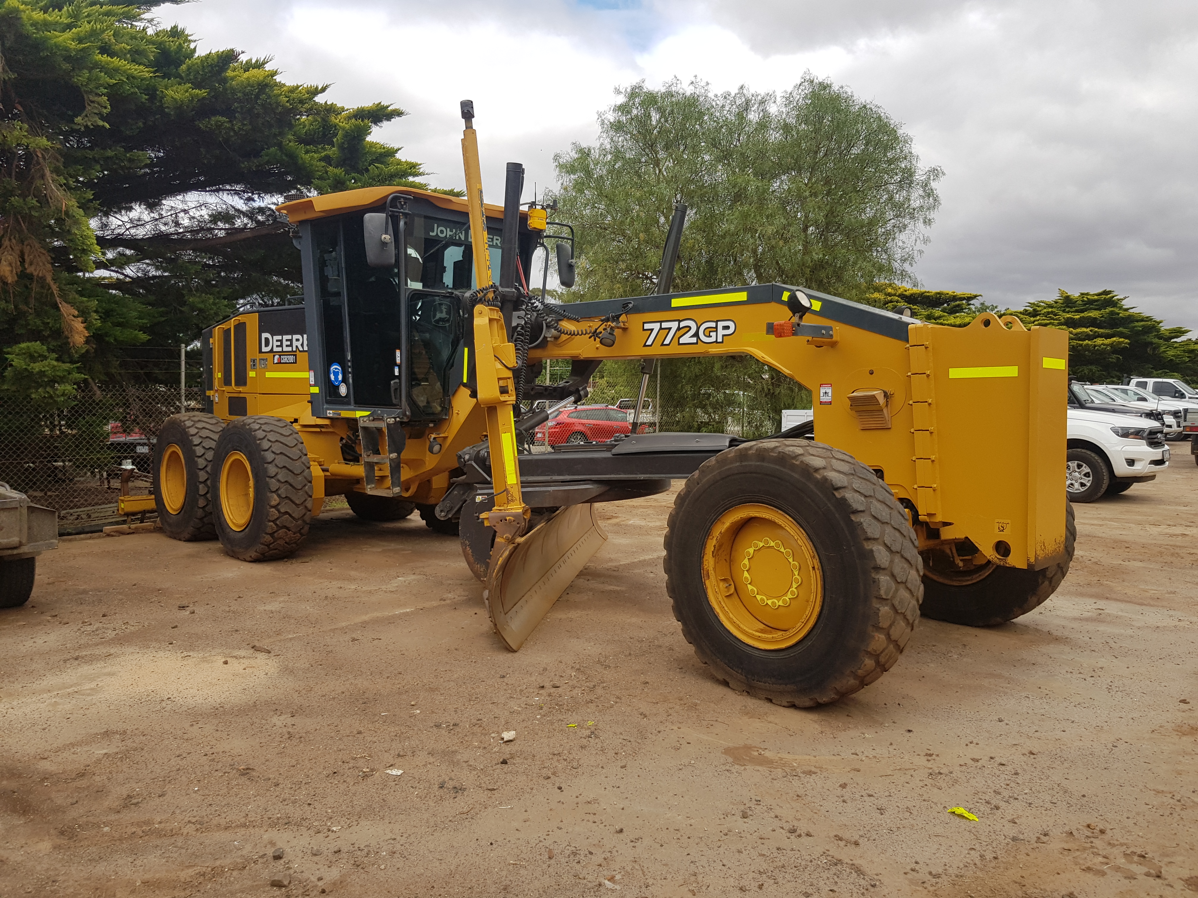 JOHN DEERE 772GP GRADER
