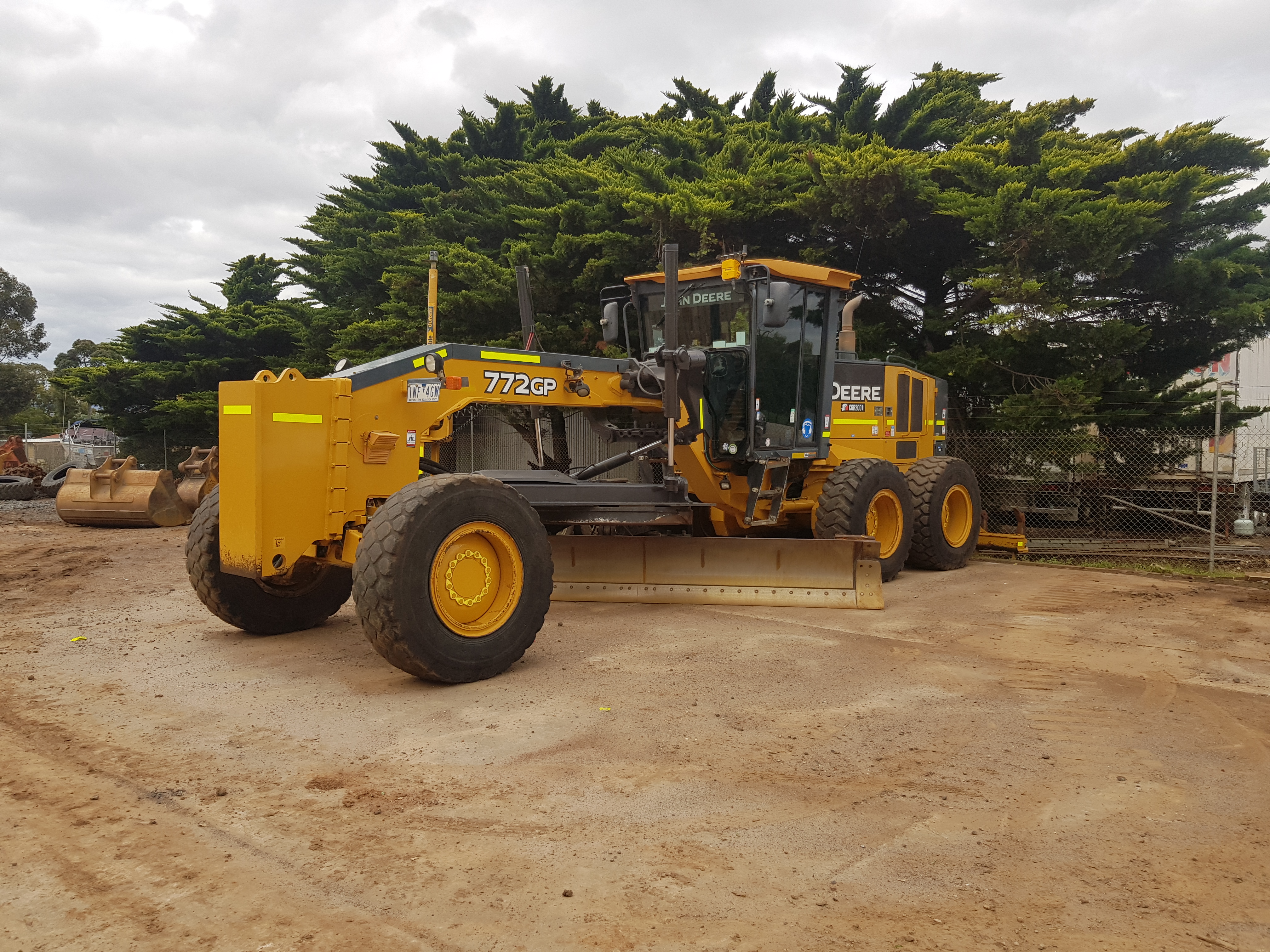 JOHN DEERE 772GP GRADER