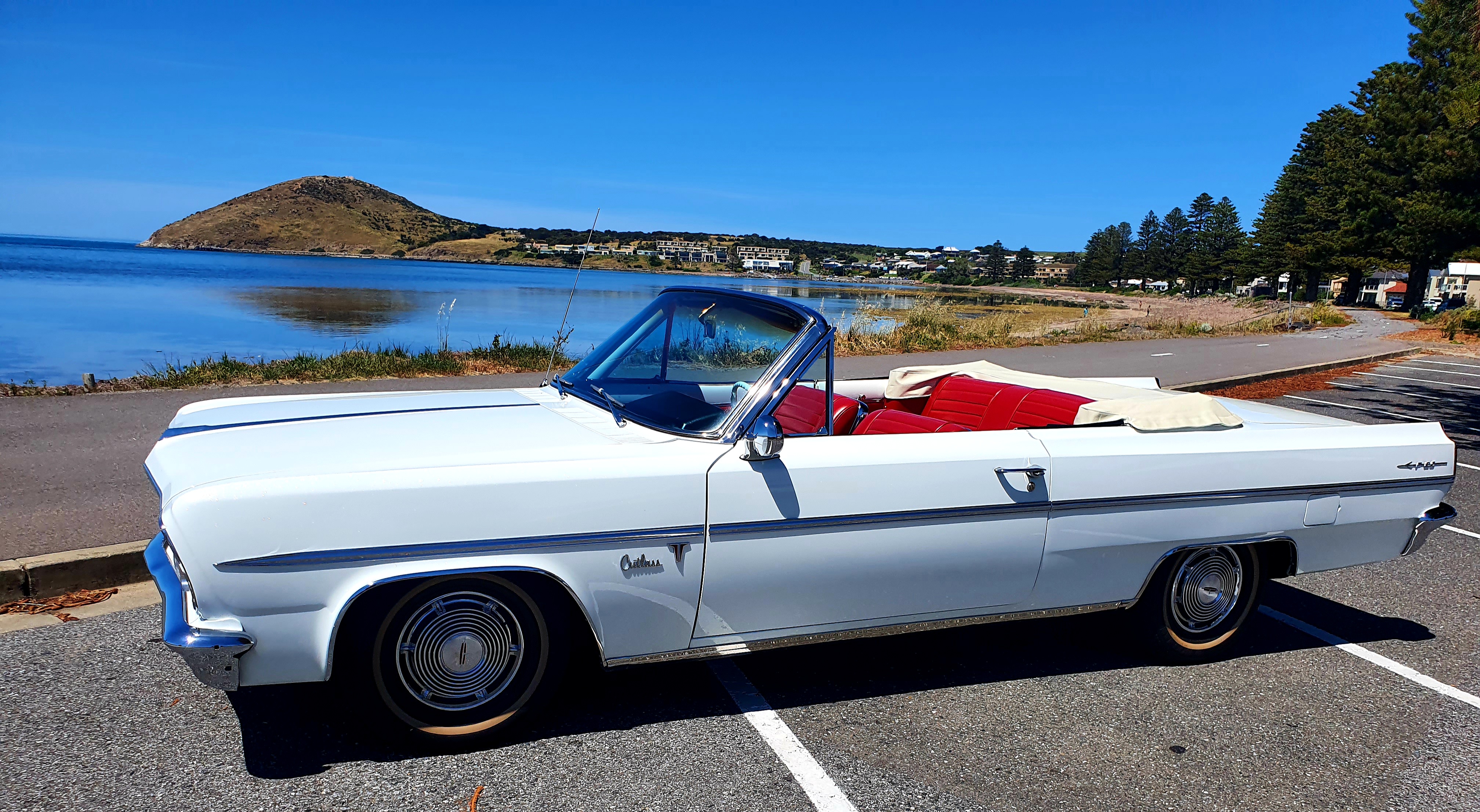 1963 OLDSMOBILE CUTLASS CONVERTIBLE