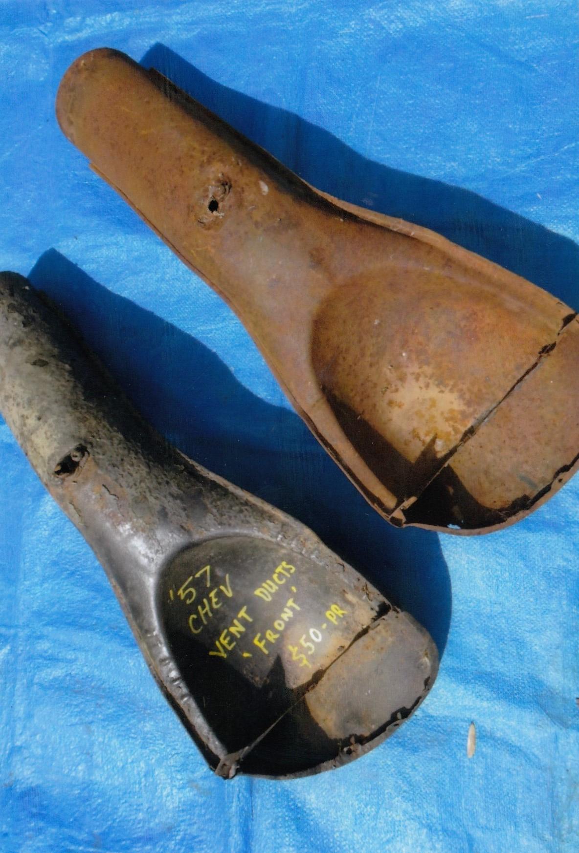 CHEV 1957 FRONT SECTION OF VENT DUCTS