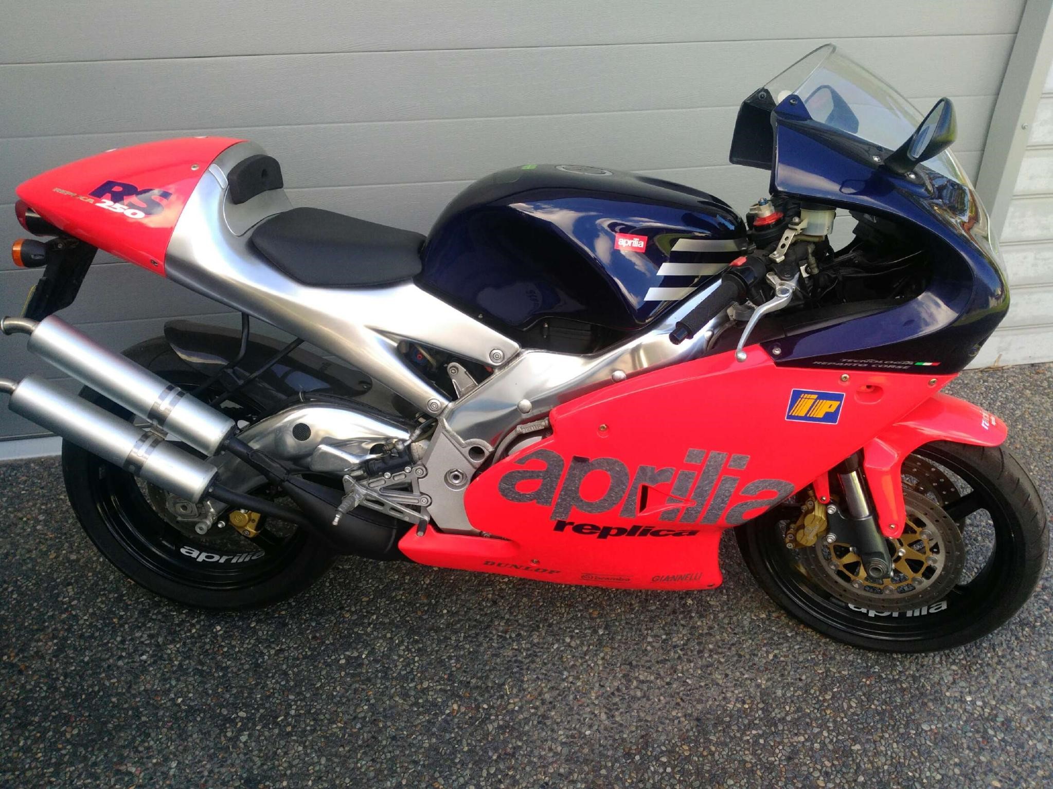 1999 APRILIA RS250 ROSSI RACE REPLICA