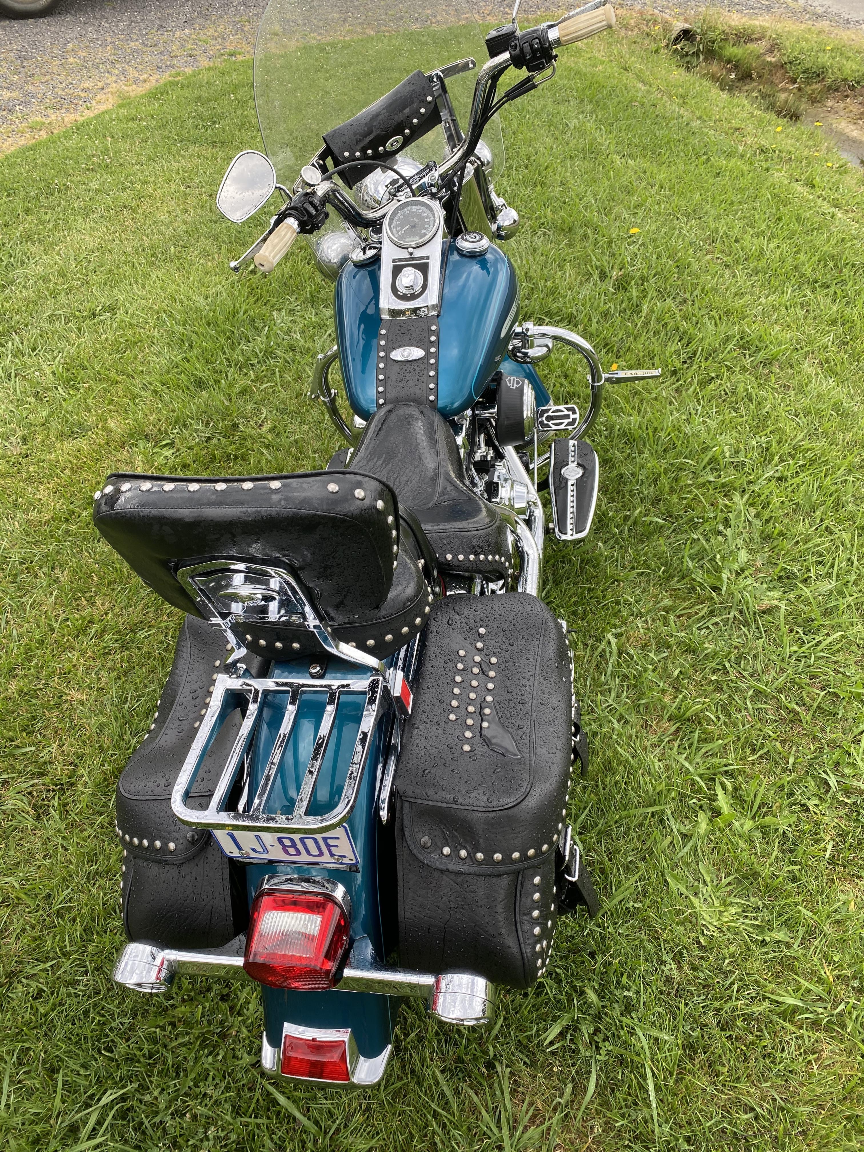 2004 HARLEY-DAVIDSON FLSTC HERITAGE SOFTAIL CLASSIC CRUISER 