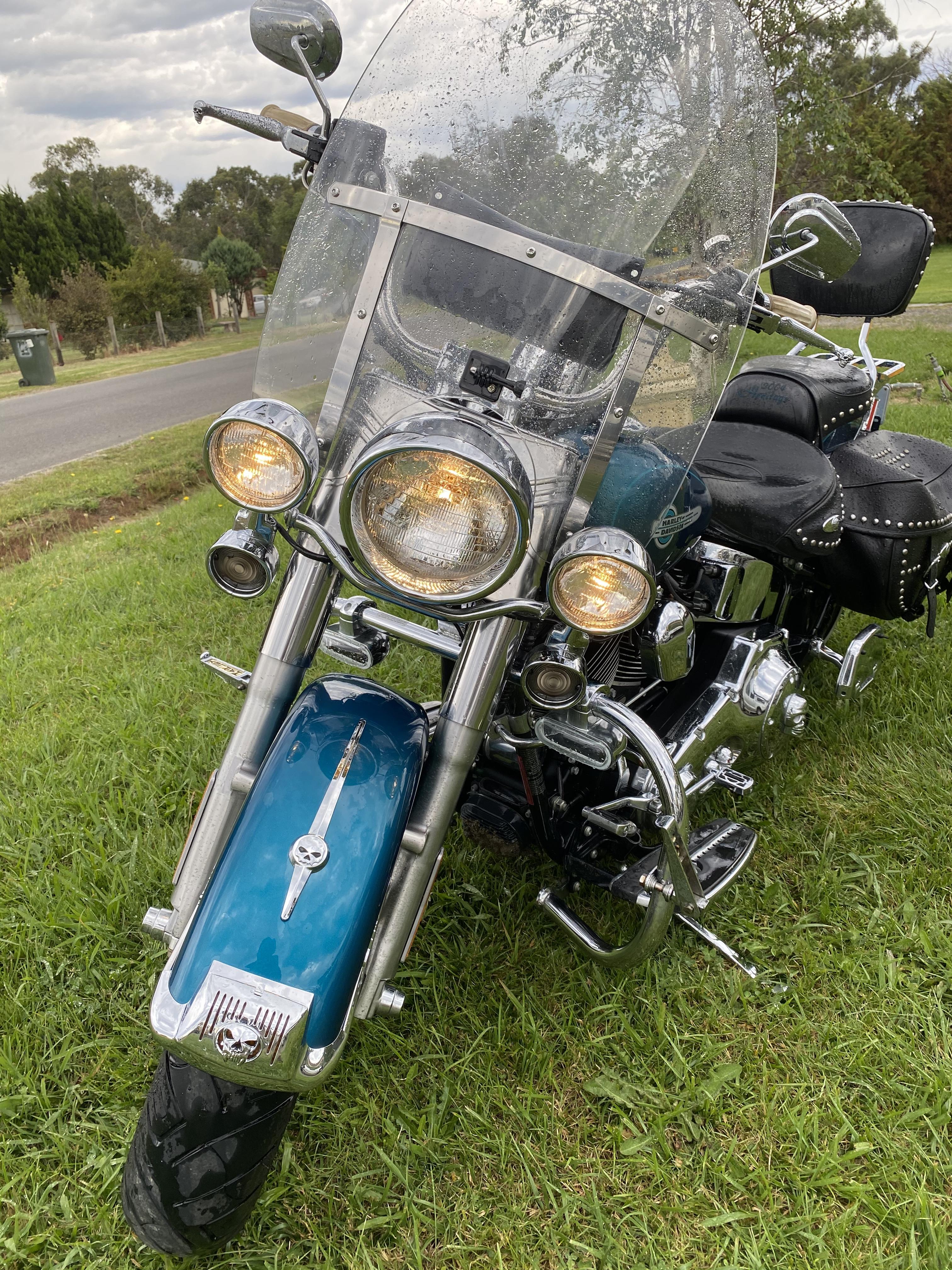 2004 HARLEY-DAVIDSON FLSTC HERITAGE SOFTAIL CLASSIC CRUISER 