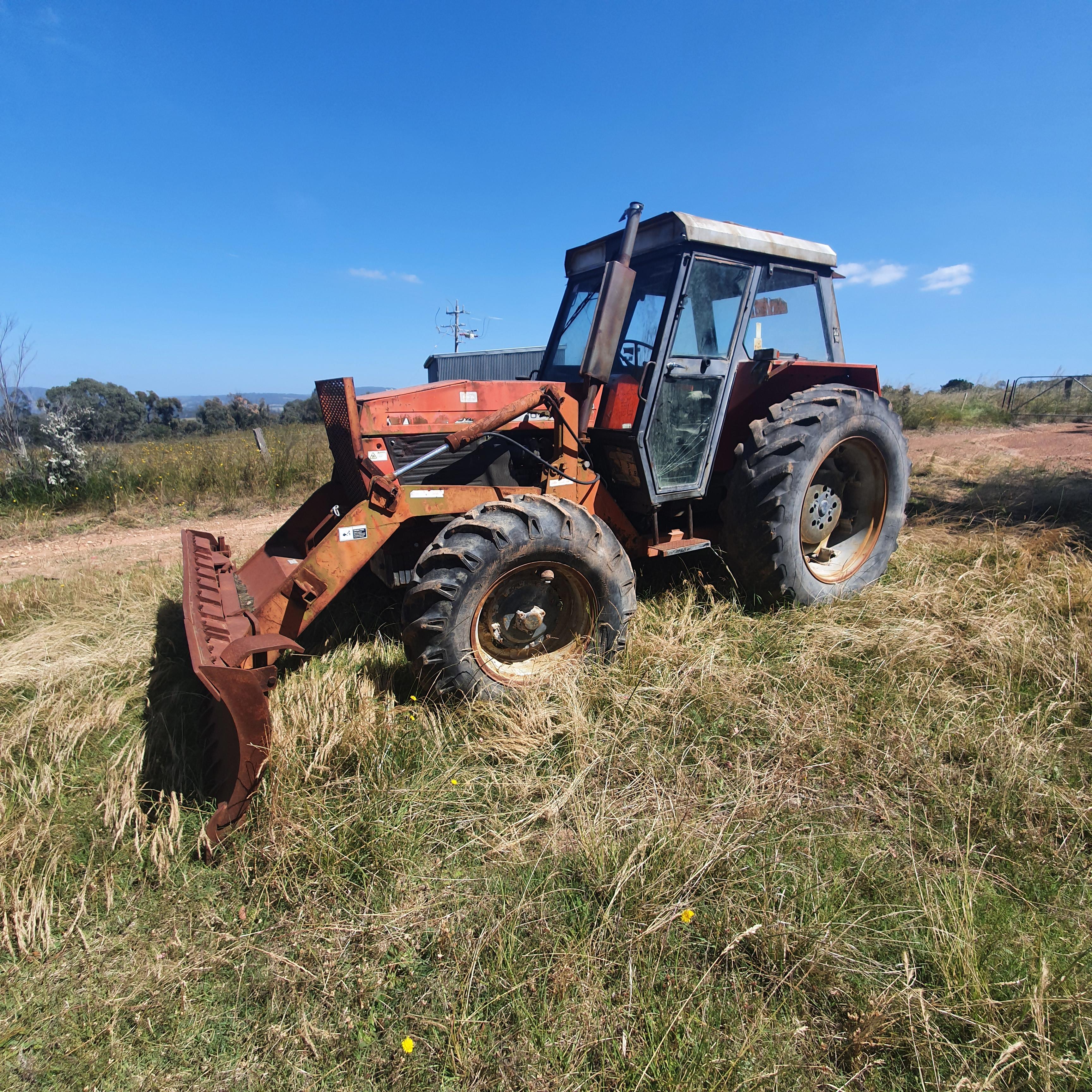 URSUS (ZETOR) TRACTOR