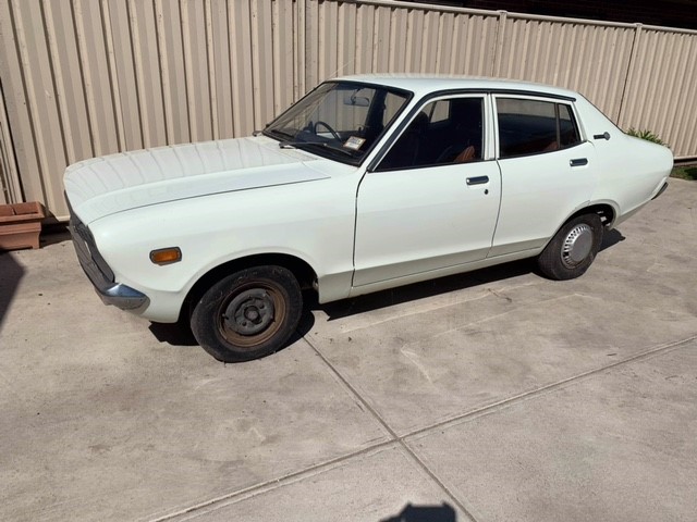 1974 DATSUN 120Y SEDAN 