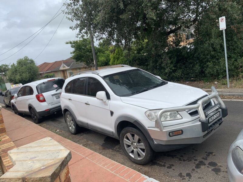 2009 HOLDEN CAPTIVA CG MY10 LX (4x4) 5 SP AUTOMATIC 