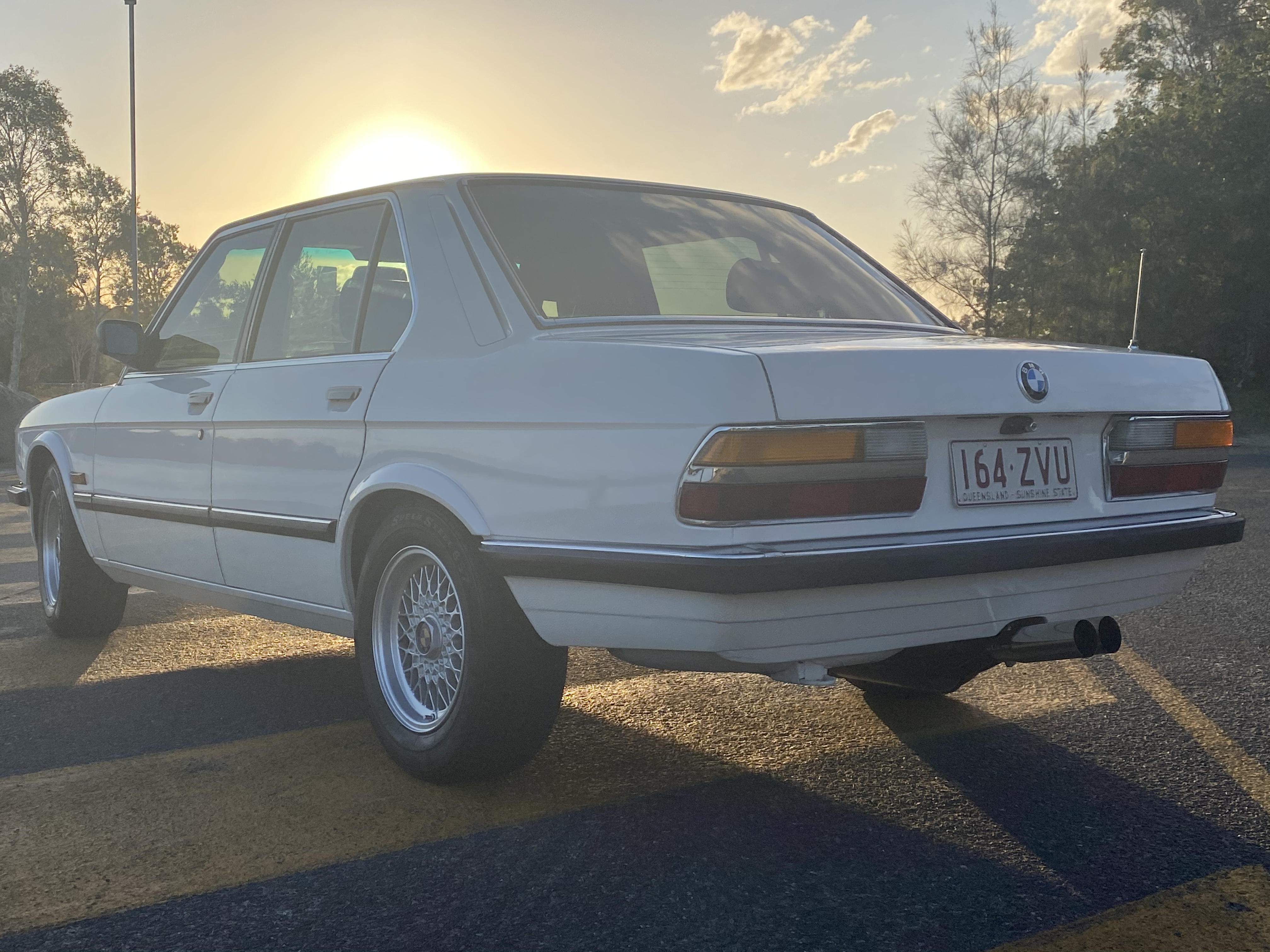 1986 BMW 5 35i EXECUTIVE SEDAN