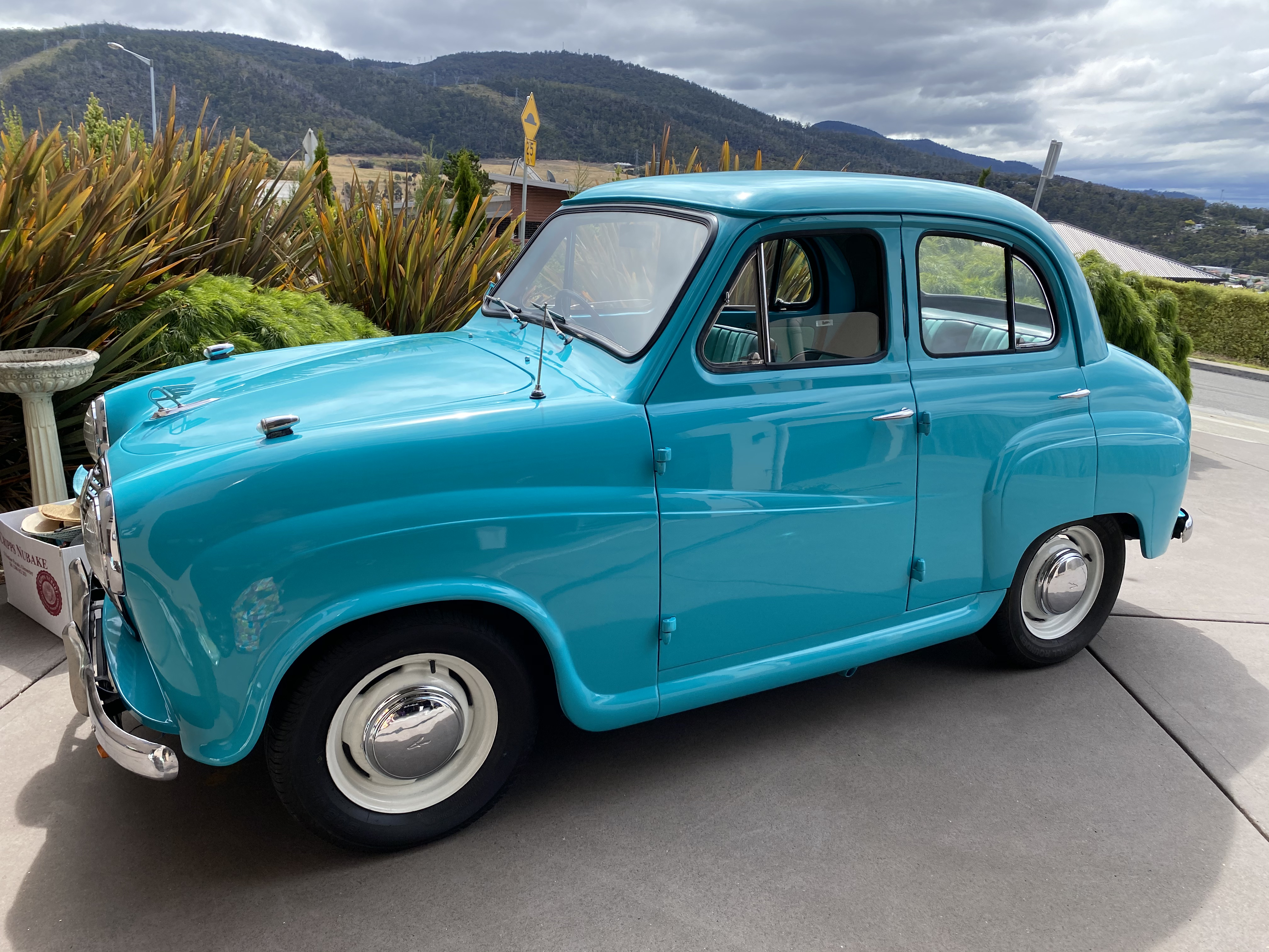 1952 AUSTIN A30 BABY A SEDAN