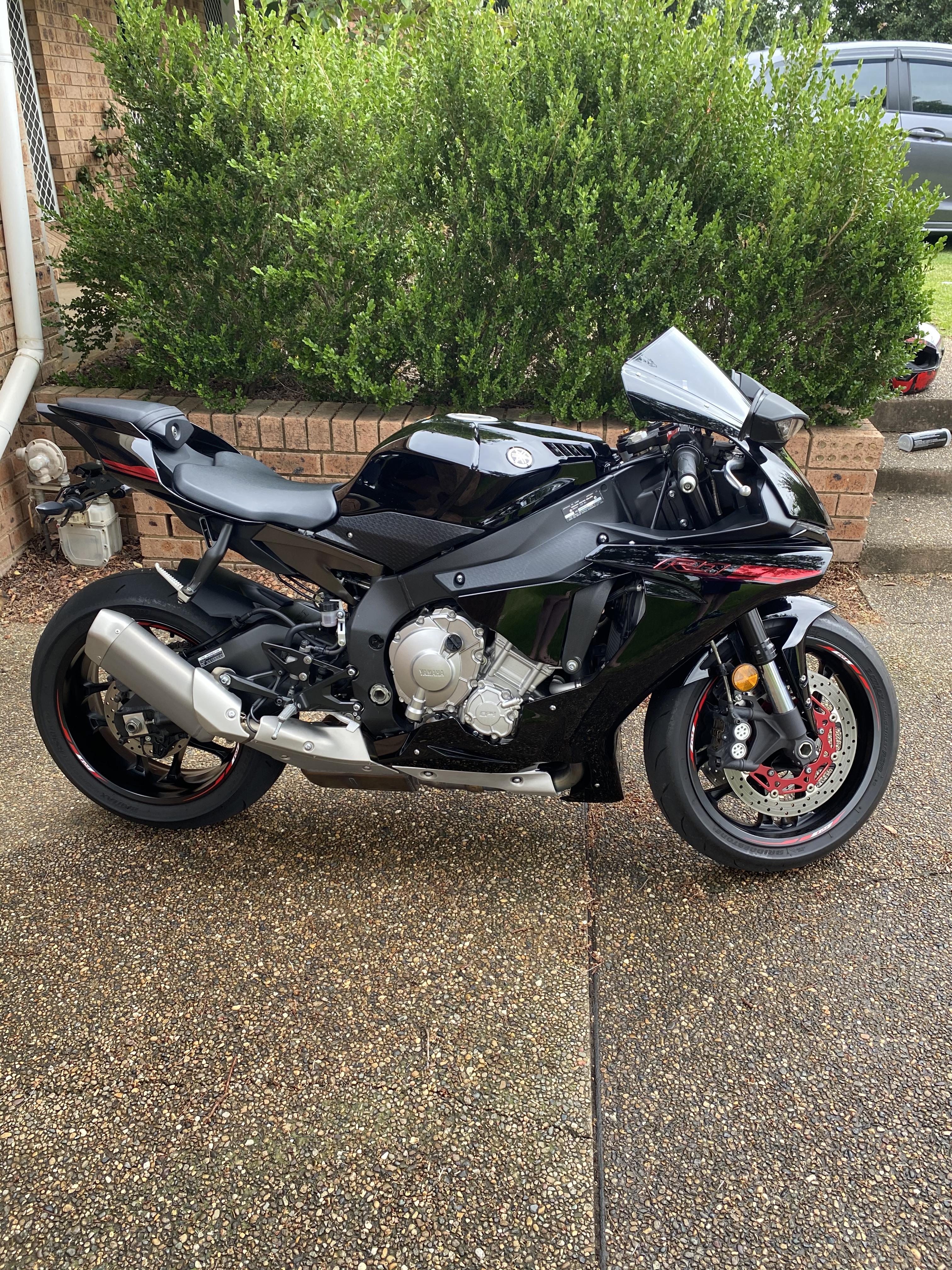 2015 YAMAHA YZF-R1 SPORTS