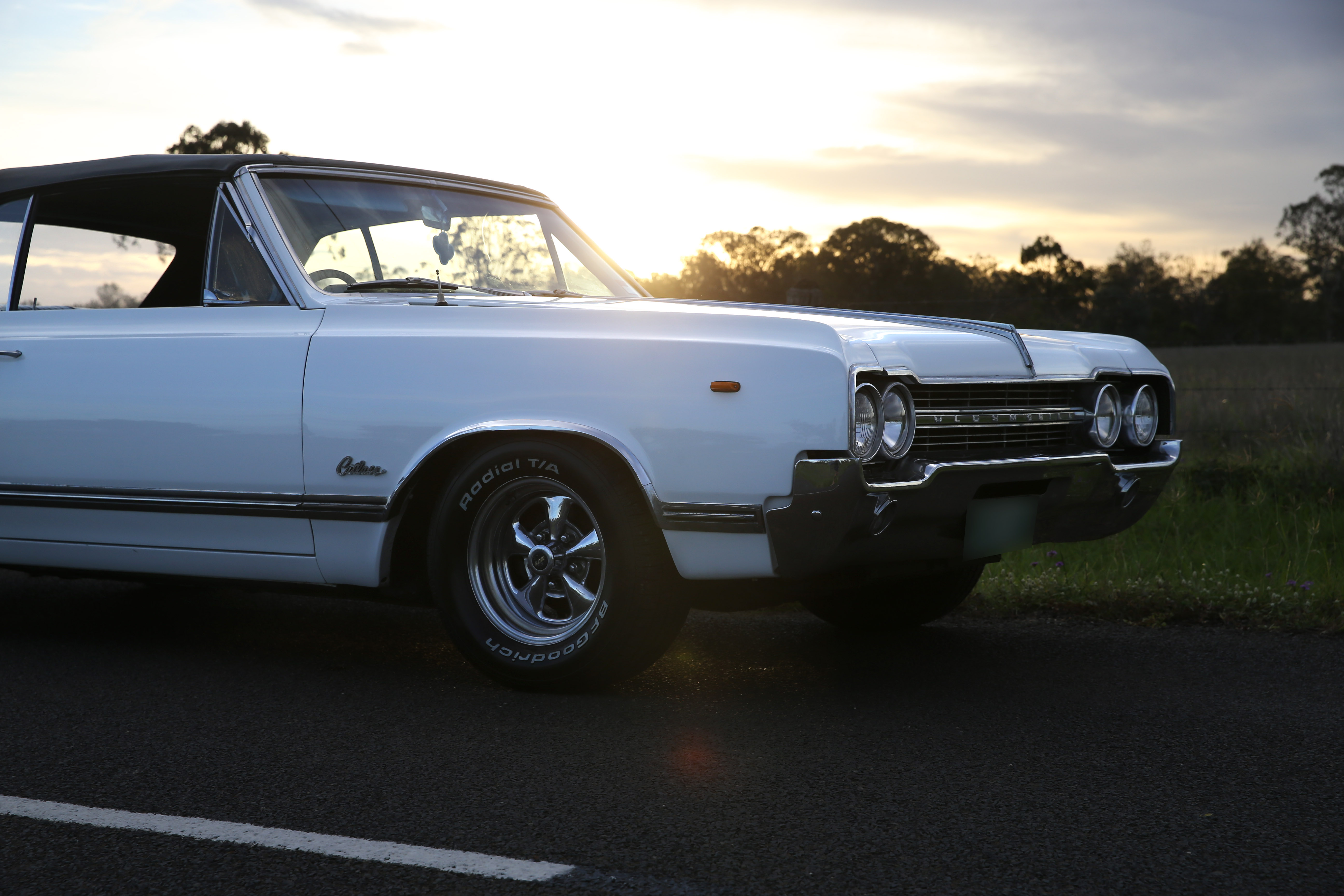 1965 OLDSMOBILE CUTLASS CONVERTIBLE