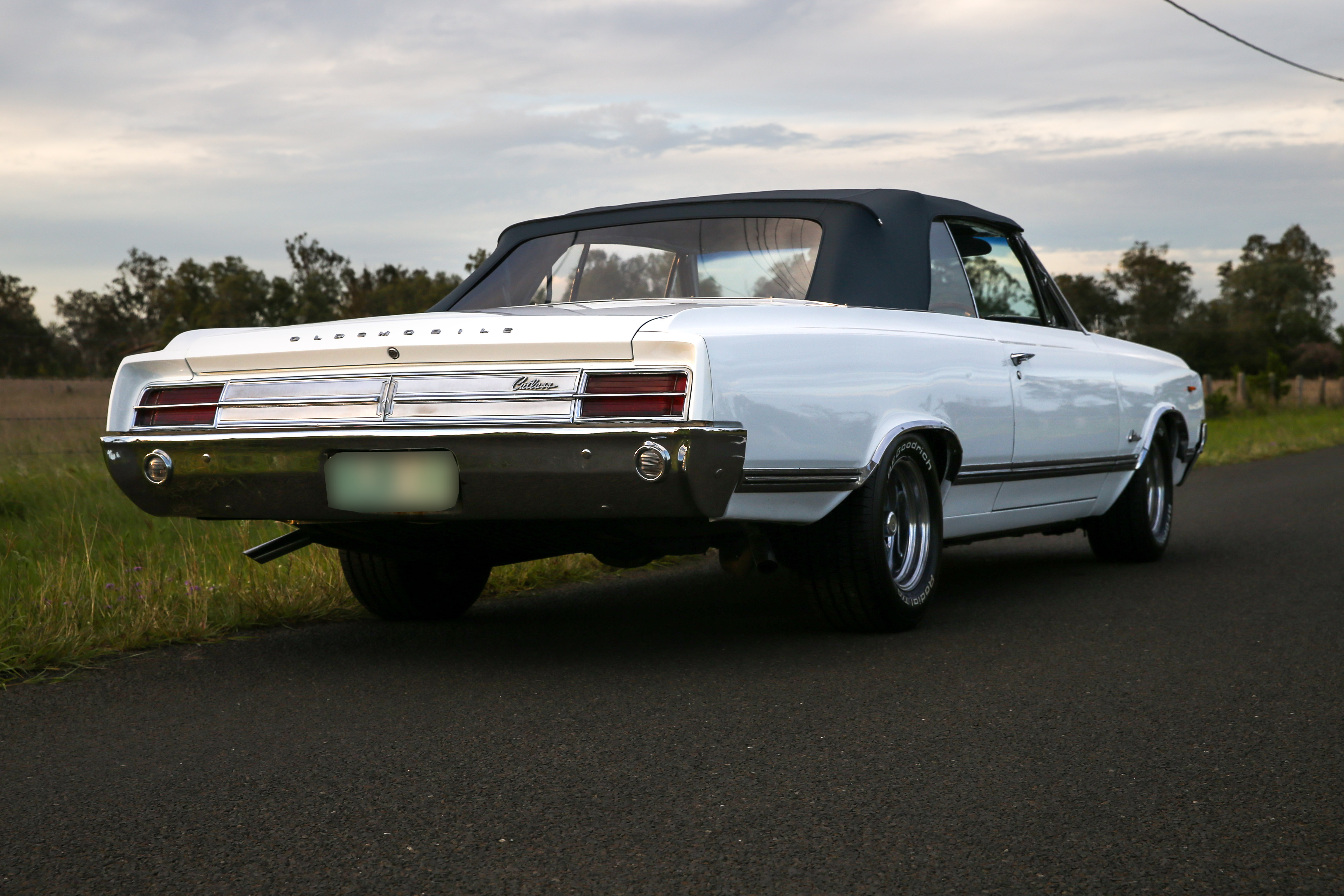 1965 OLDSMOBILE CUTLASS CONVERTIBLE