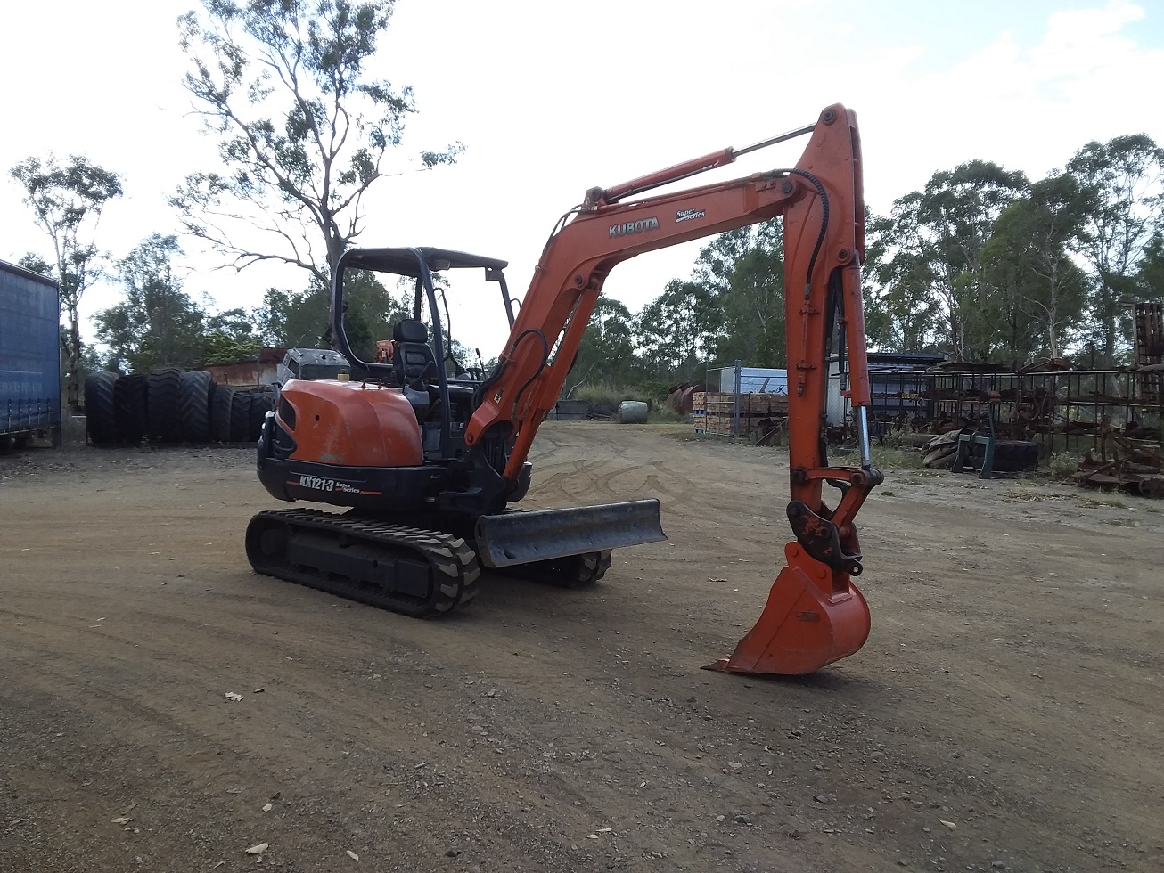 KUBOTA KX121-3 EXCAVATOR