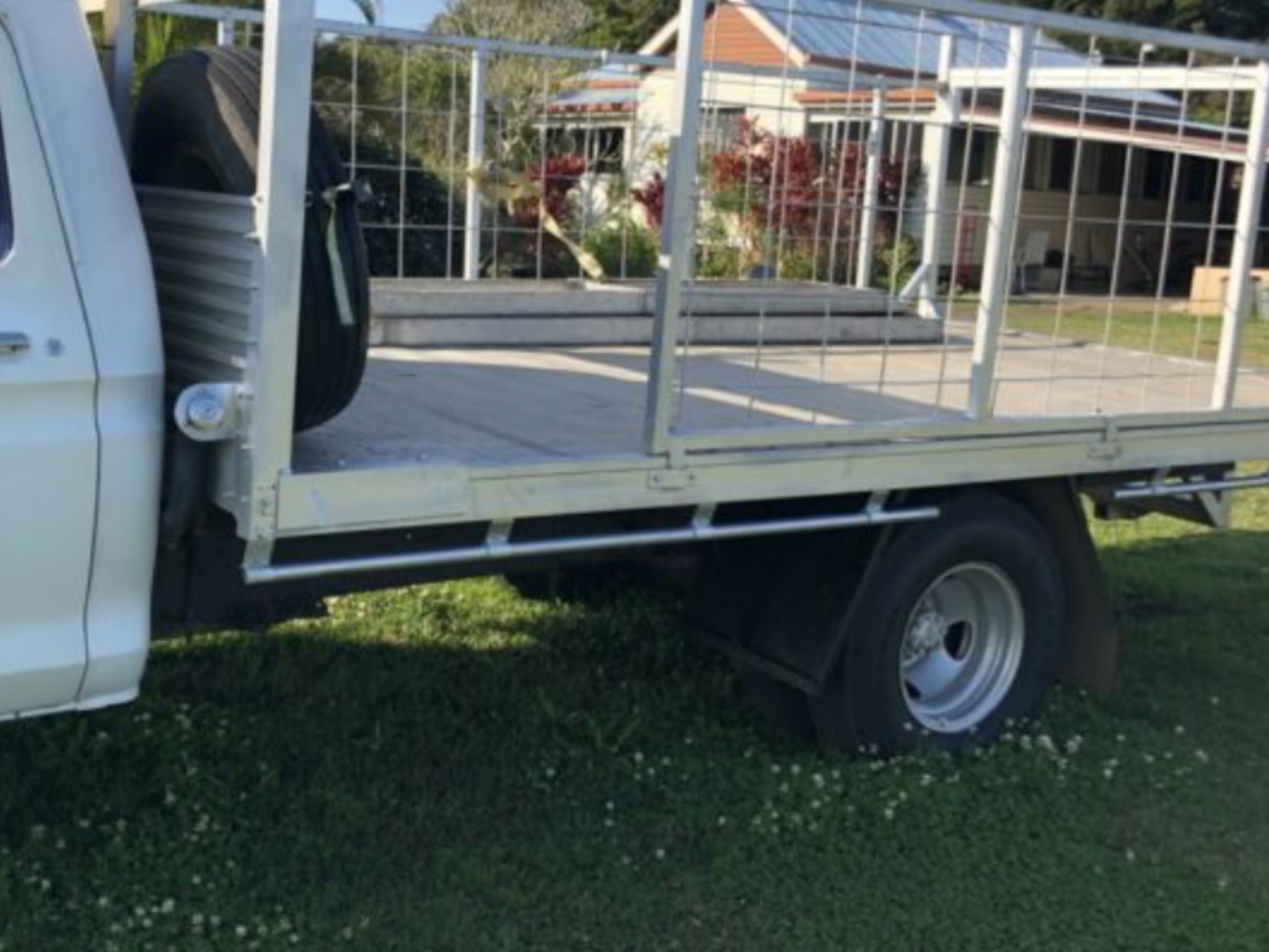 1974 FORD F350 4 SP MANUAL C/CHAS