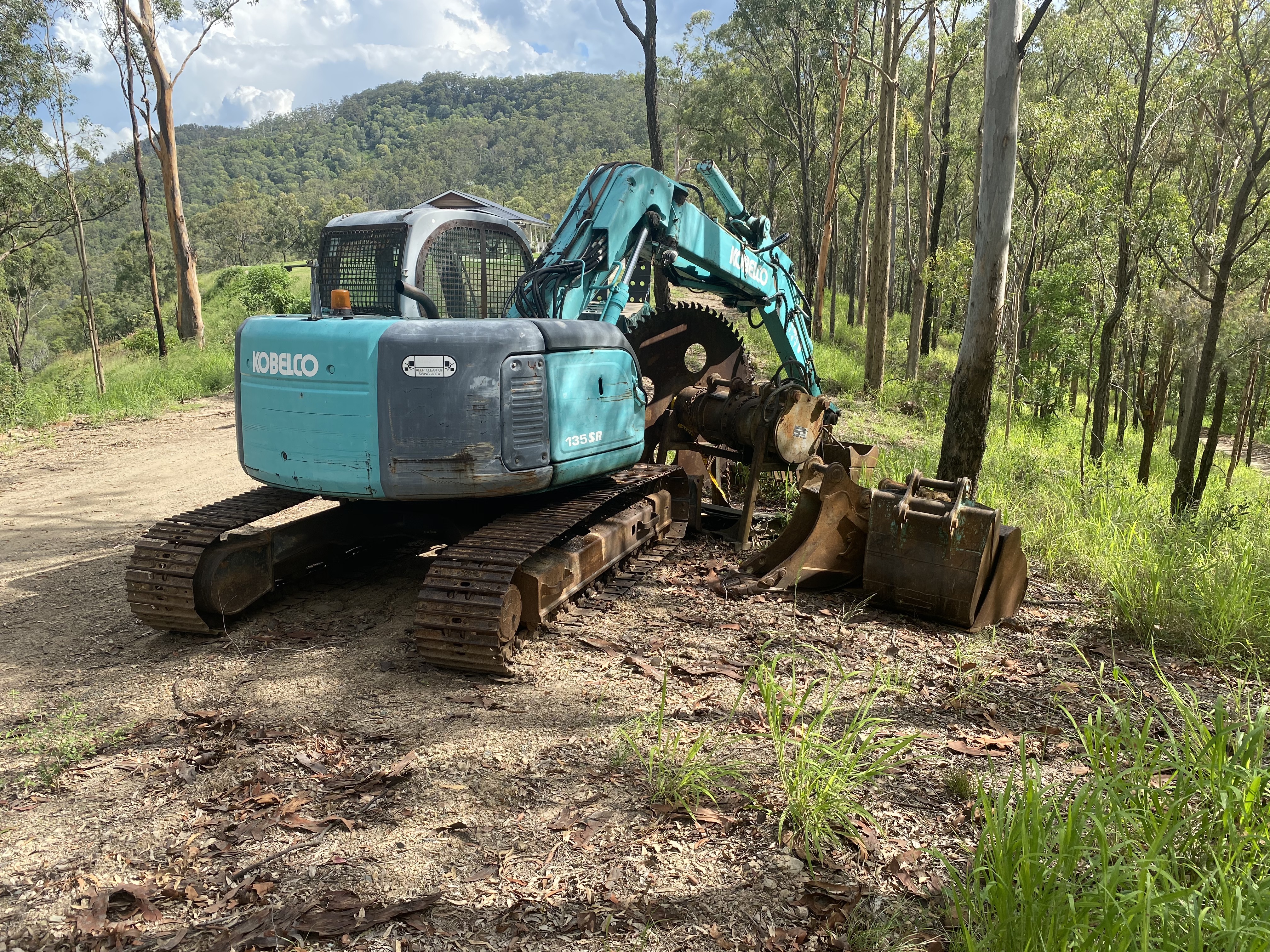 2004 KOBELCO 13.5 RS EXCAVATOR
