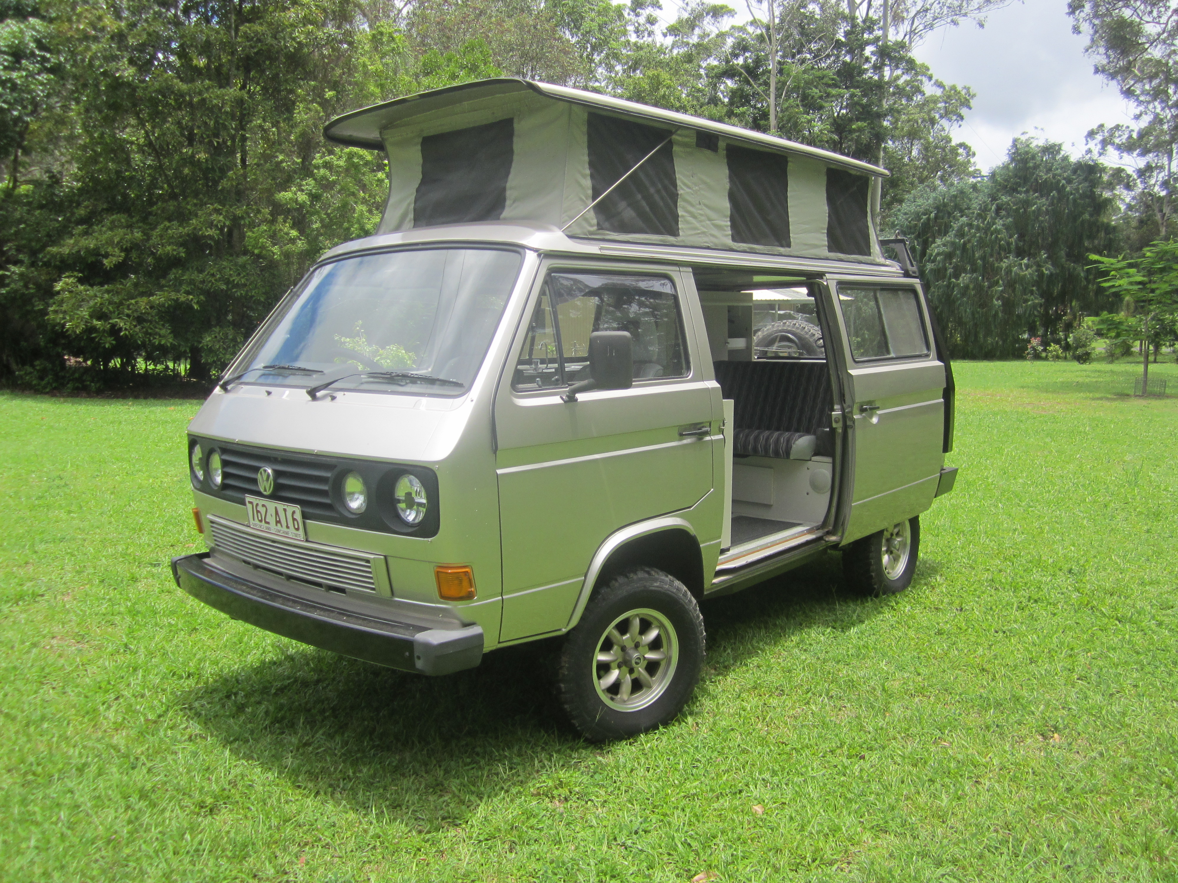 1988 VOLKSWAGEN SYNCRO 4X4 POP TOP CAMPERVAN