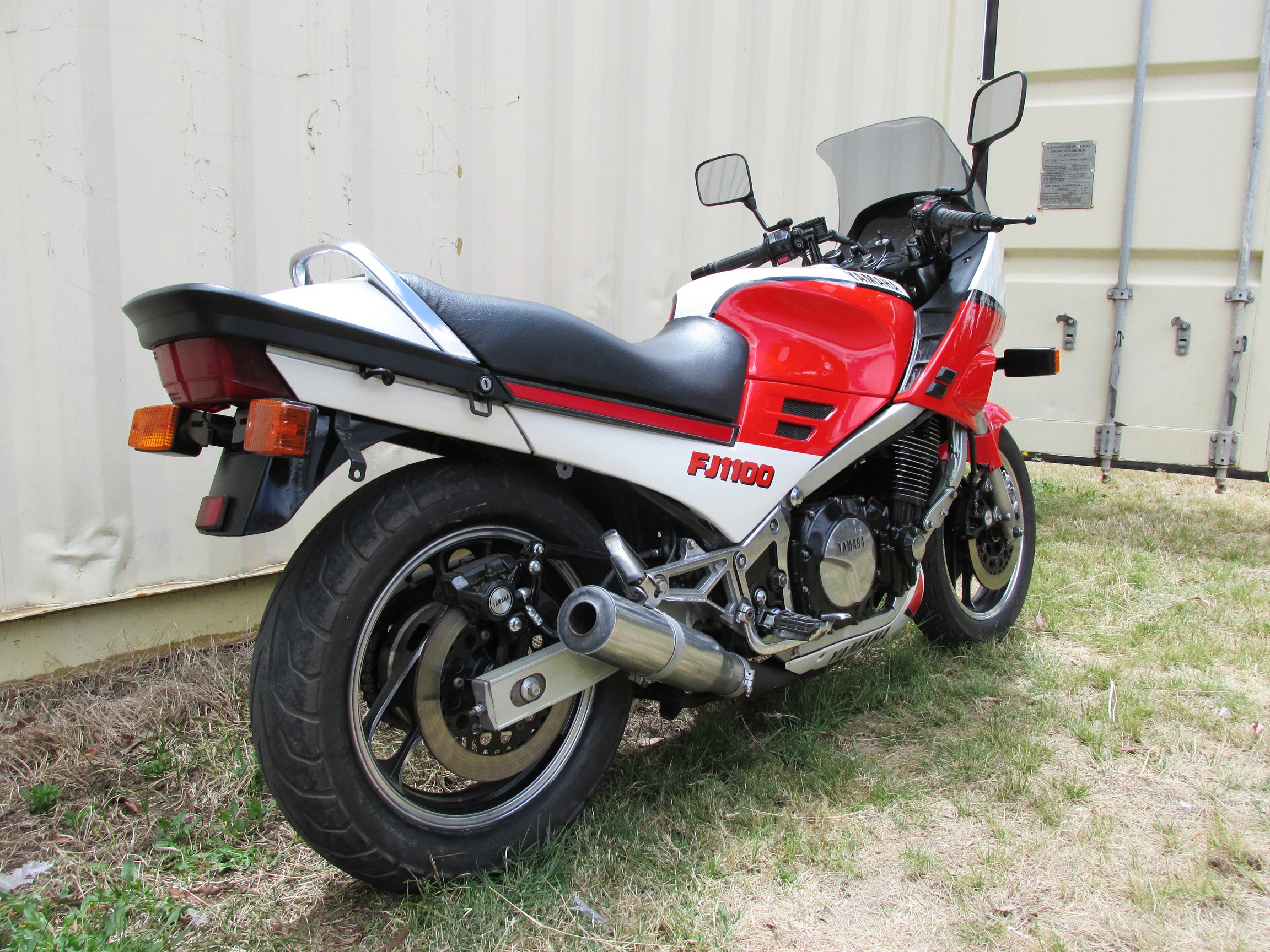 1985 YAMAHA FJ1100 ROAD