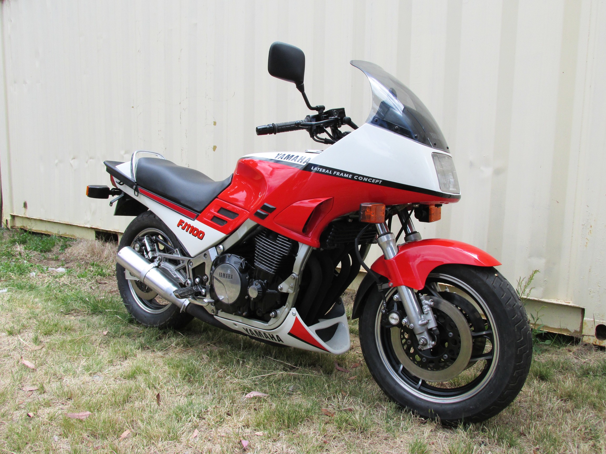 1985 YAMAHA FJ1100 ROAD