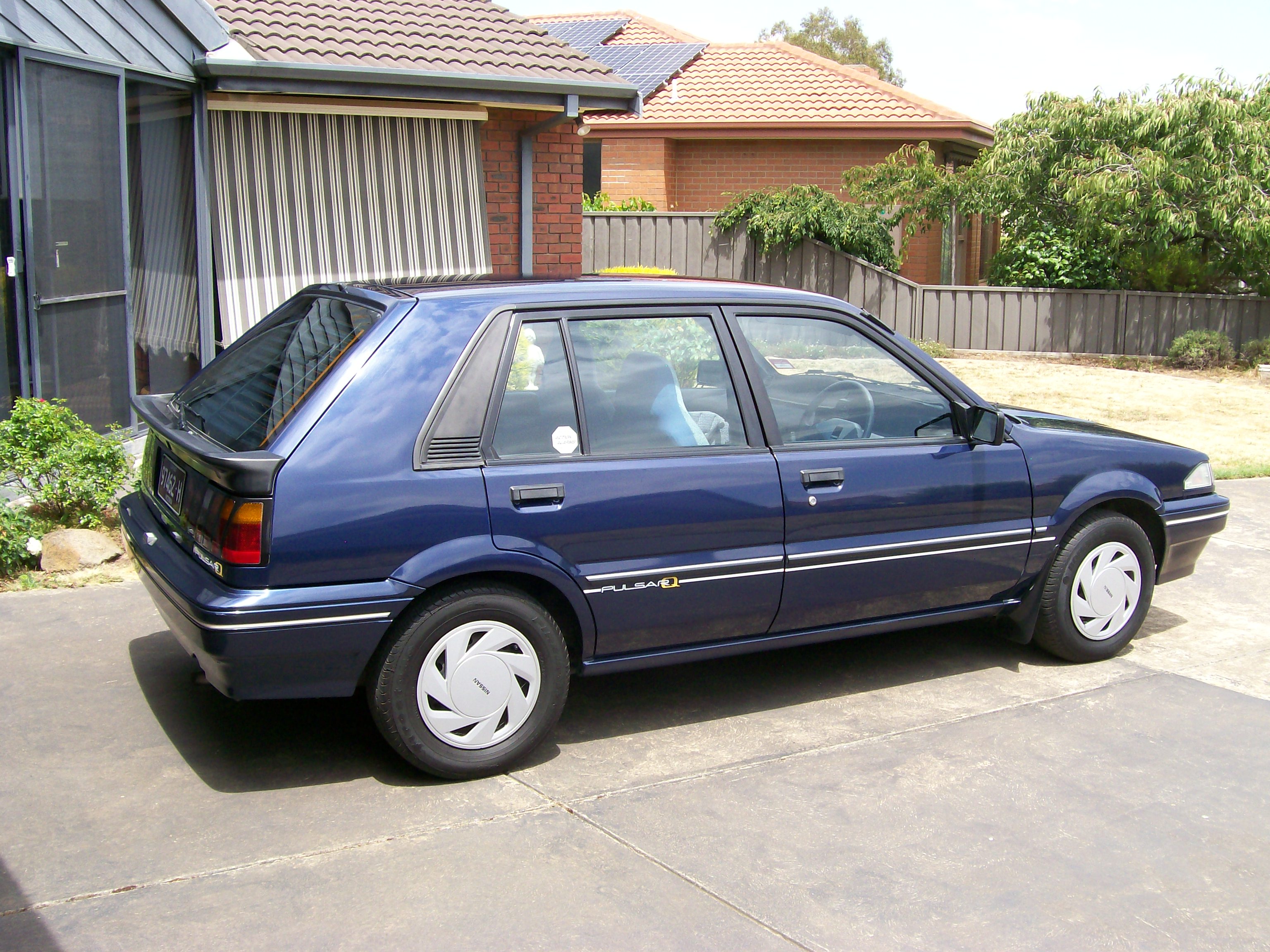 1988 NISSAN PULSAR Q 5D HATCHBACK