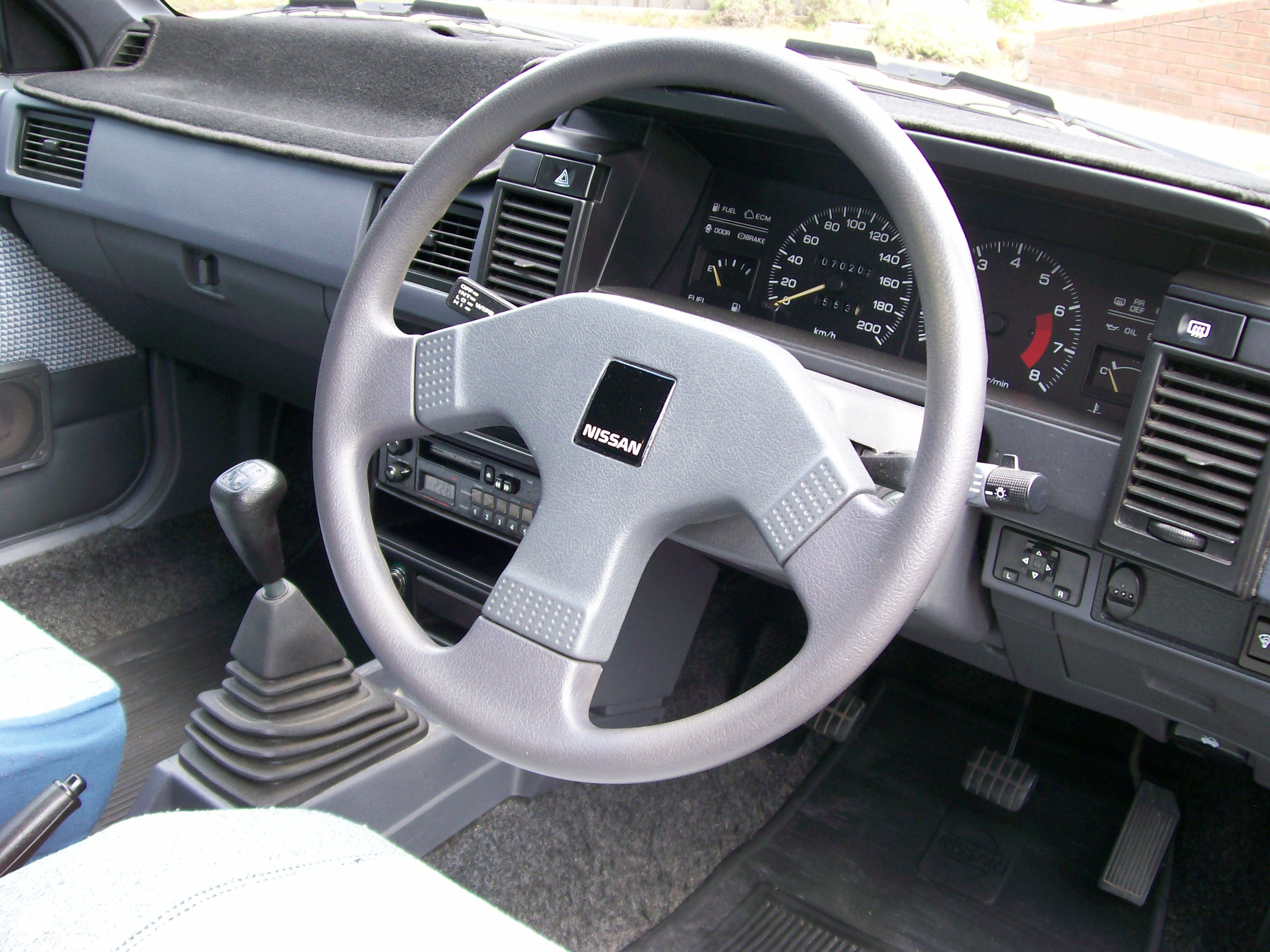 1988 NISSAN PULSAR Q 5D HATCHBACK