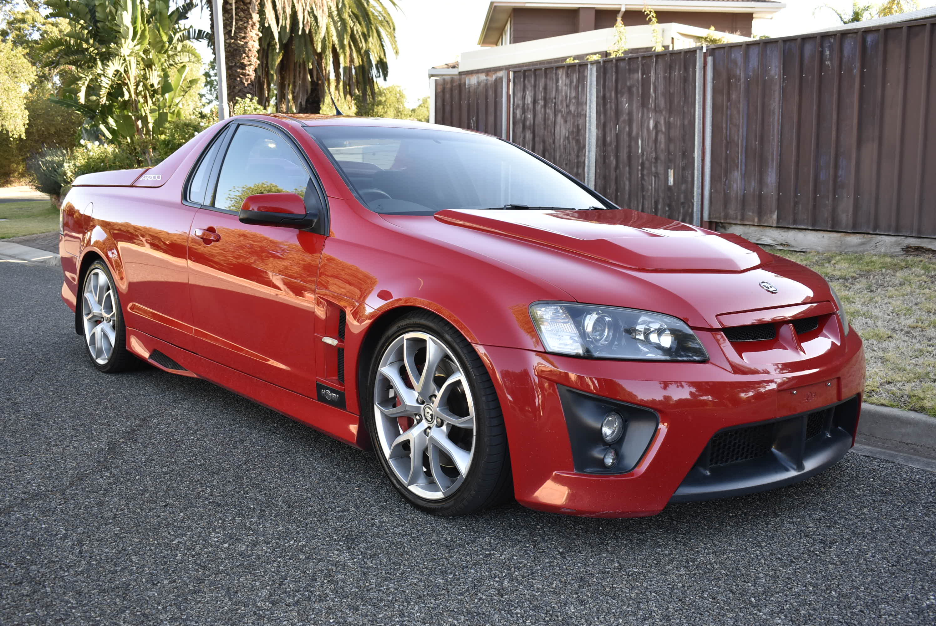 2007 HSV MALOO E SERIES R8 UTILITY