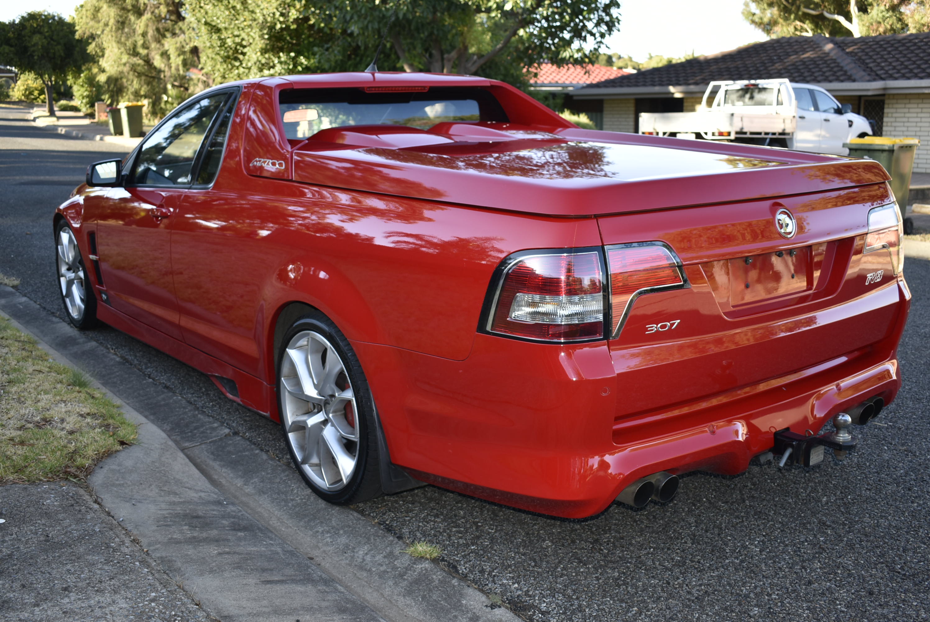2007 HSV MALOO E SERIES R8 UTILITY