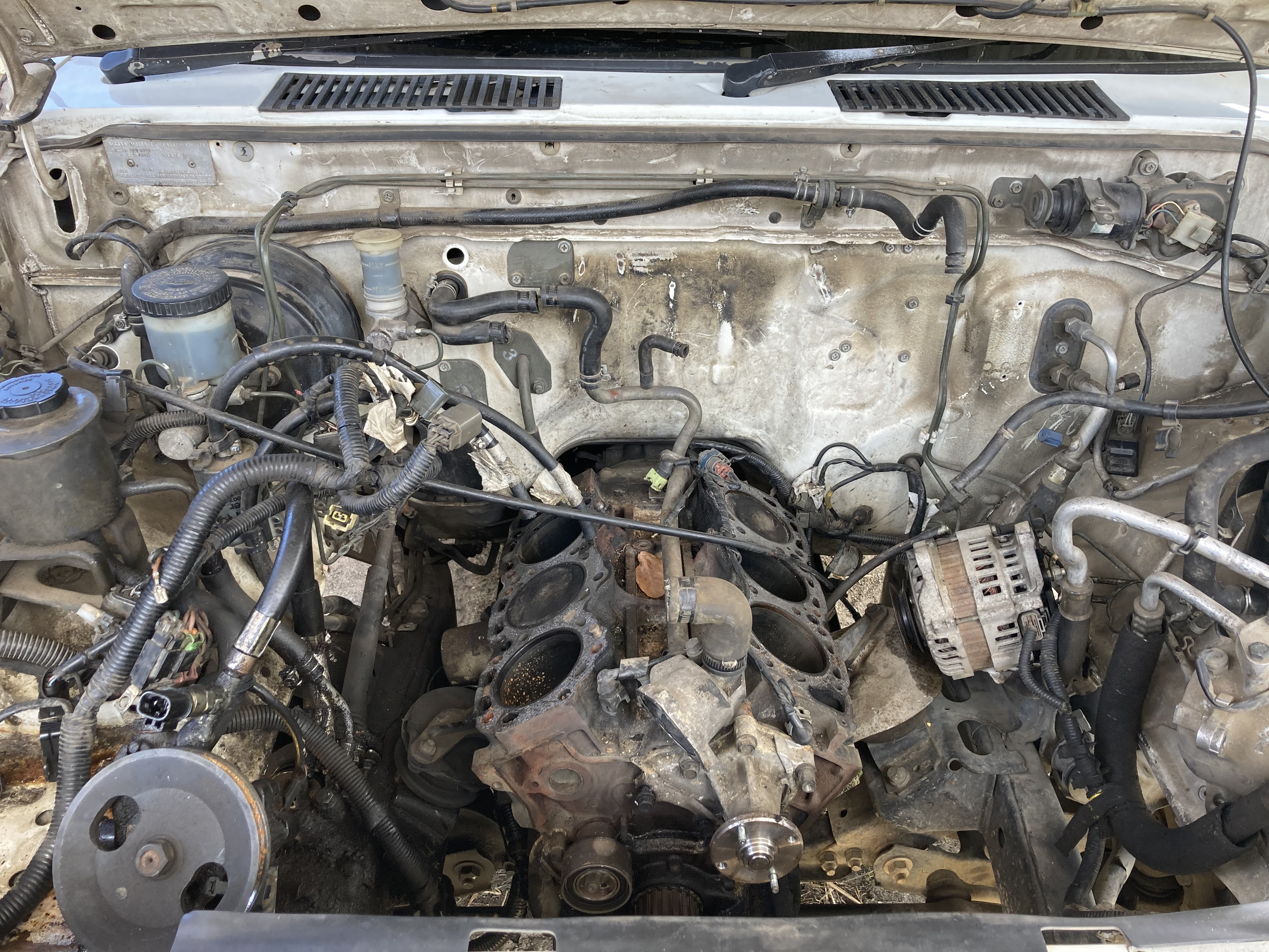 NISSAN NAVARA D21 PARTS 1992