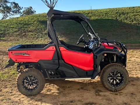 2017 HONDA PIONEER 1000-3 LE ATV