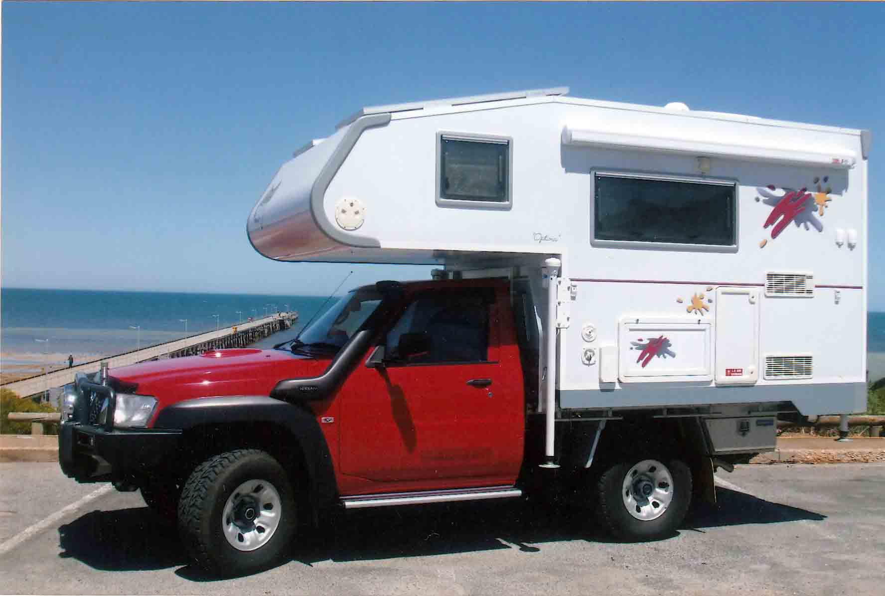 2011 NISSAN PATROL WITH OSCAPE OPTIMA SLIDE ON CAMPER