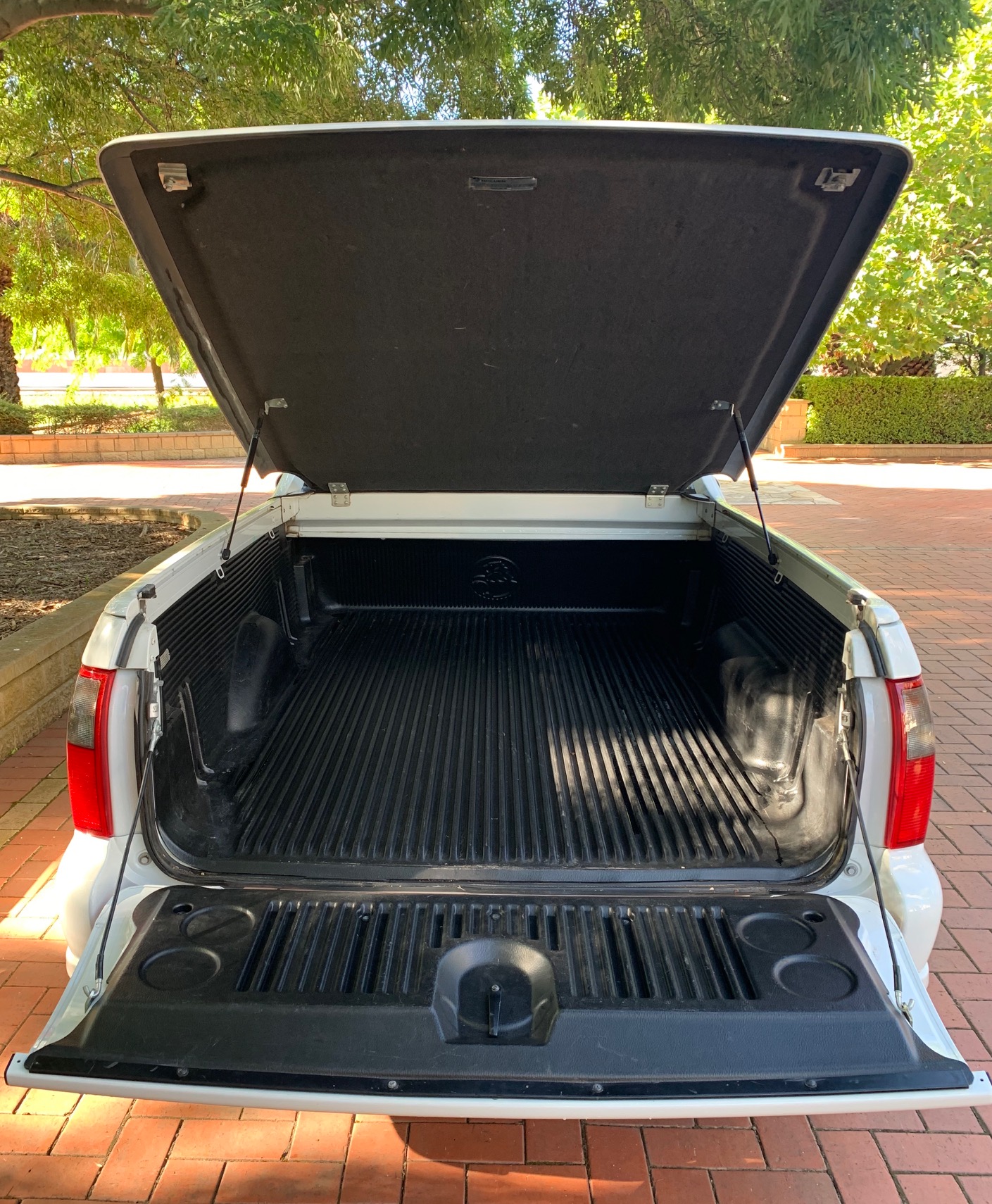 2002 HOLDEN COMMODORE SS UTE 