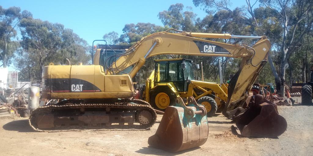 Caterpillar 320CU Excavator