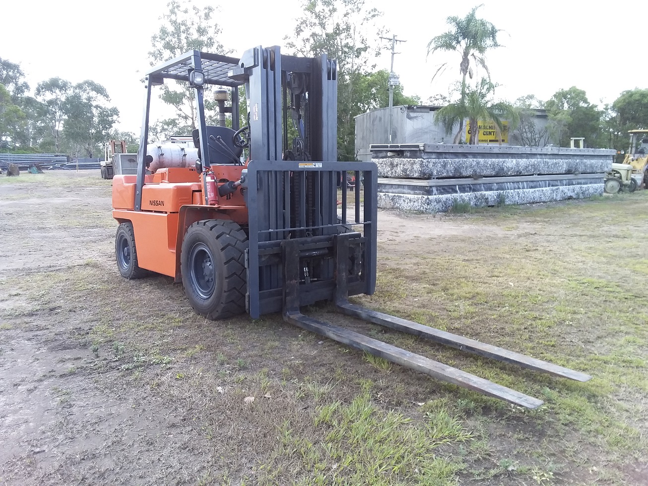 Nissan 4.5 Ton Forklift