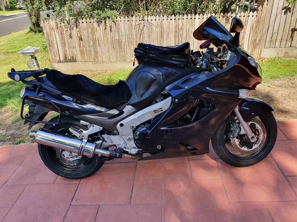 2002 KAWASAKI ZZ-R1200 ROAD