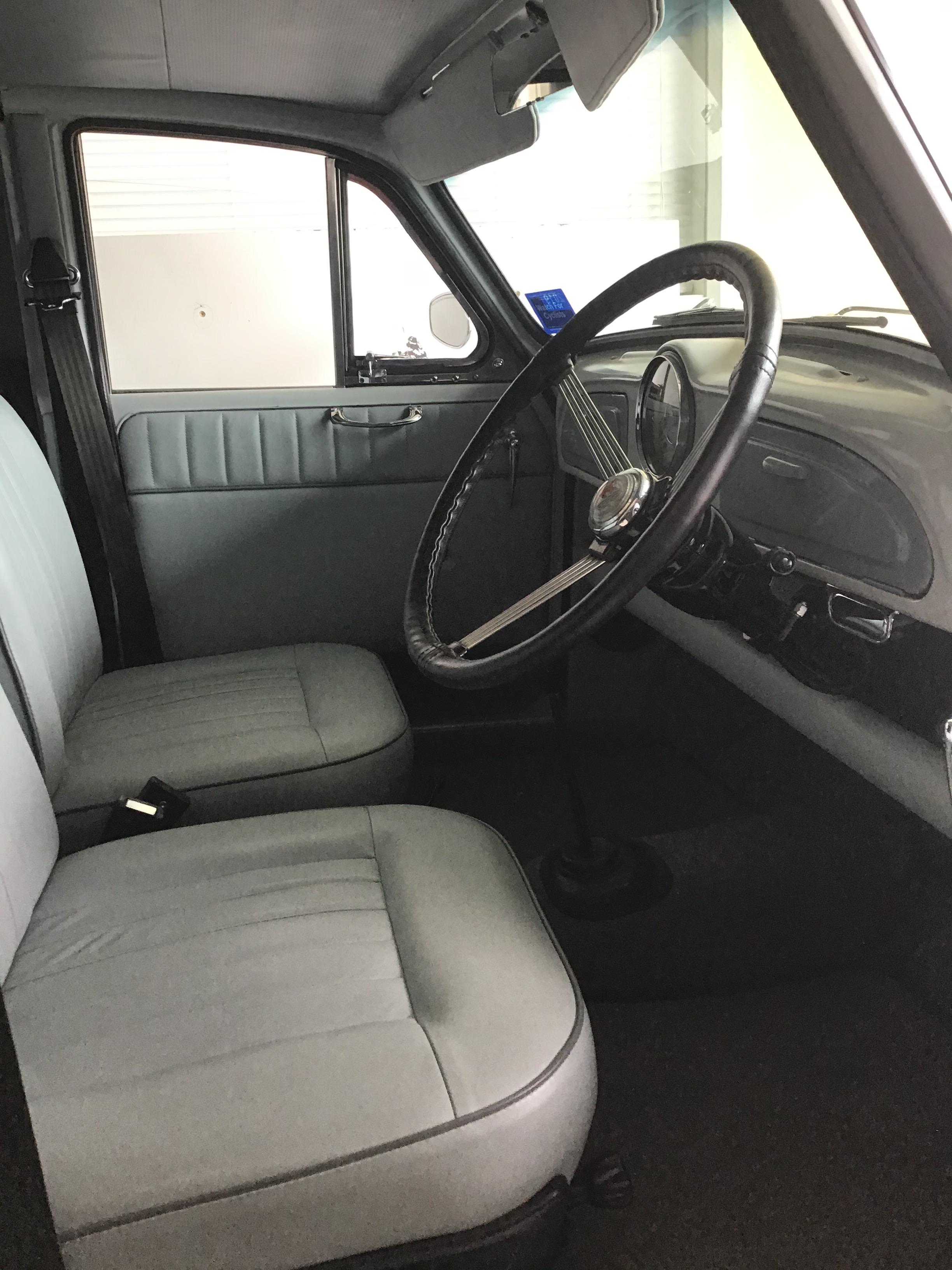 1958 MORRIS MINOR 1000 VAN