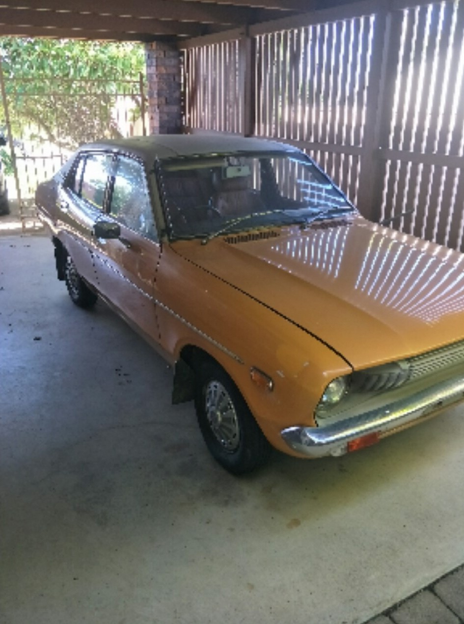 1976 DATSUN 120Y SEDAN 
