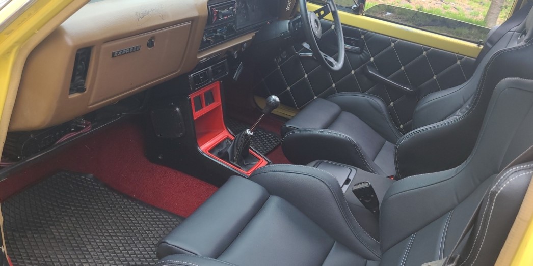 1982 MITSUBISHI L200 MC EXPRESS 5 SP MANUAL UTILITY
