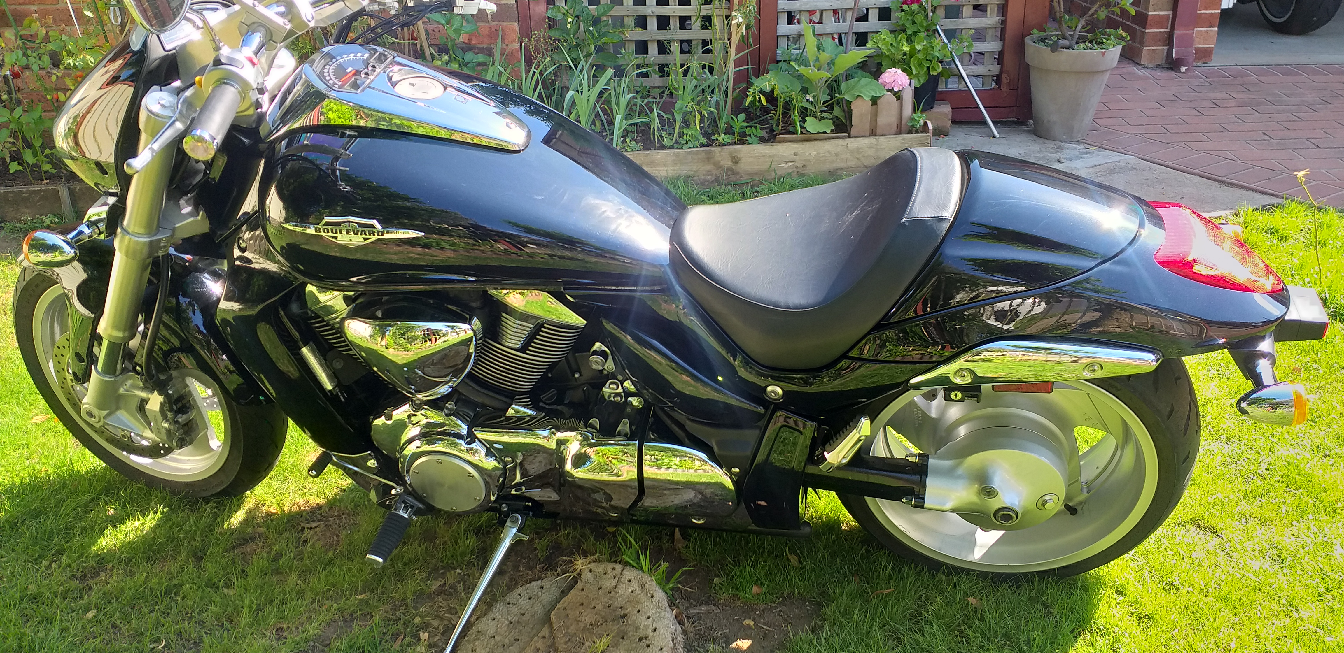 2013 SUZUKI VZR 1800 BOULEVARD (M109R) CRUISER