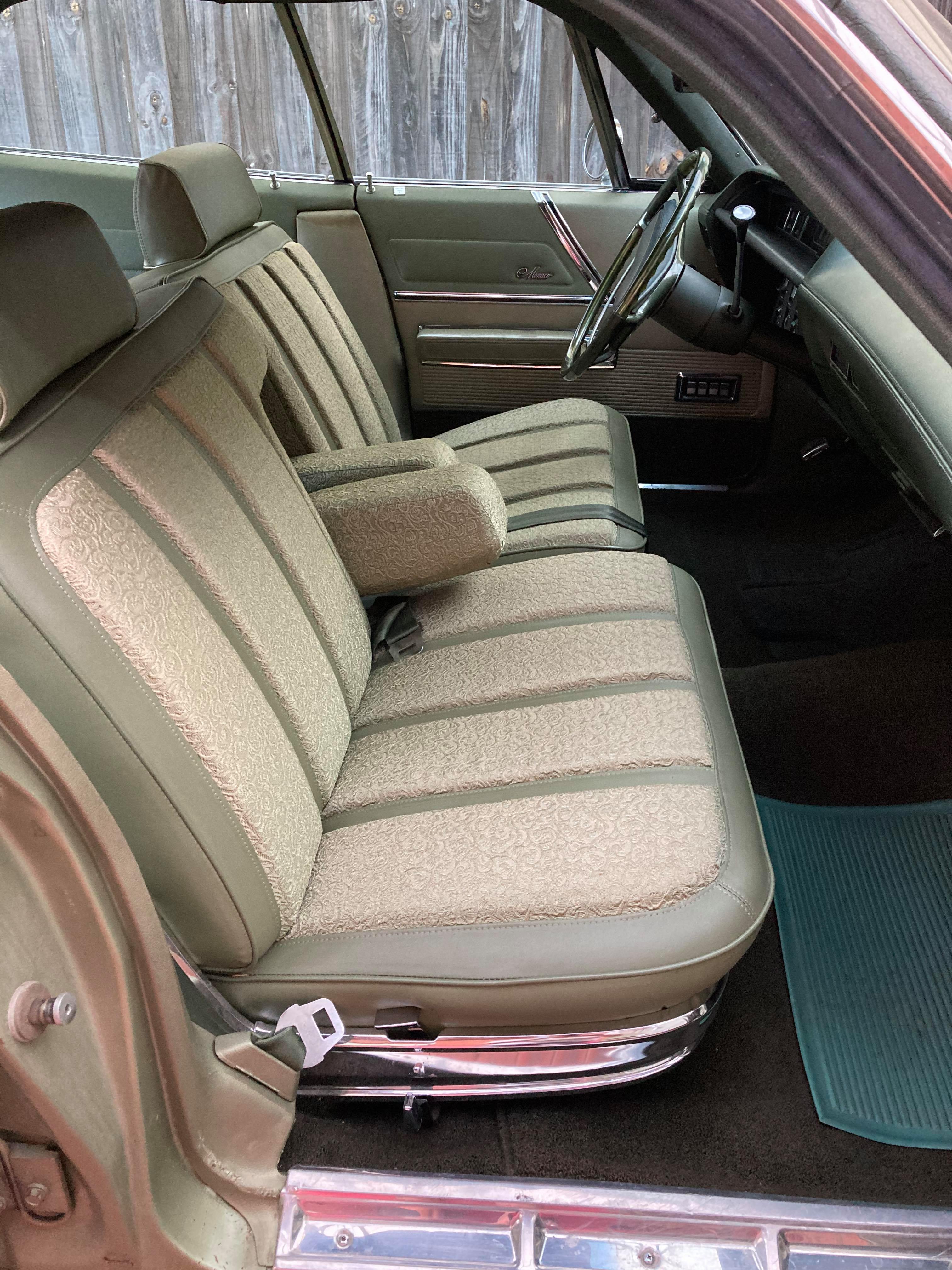 1969 DODGE MONACO BROUGHAM HARDTOP SEDAN 