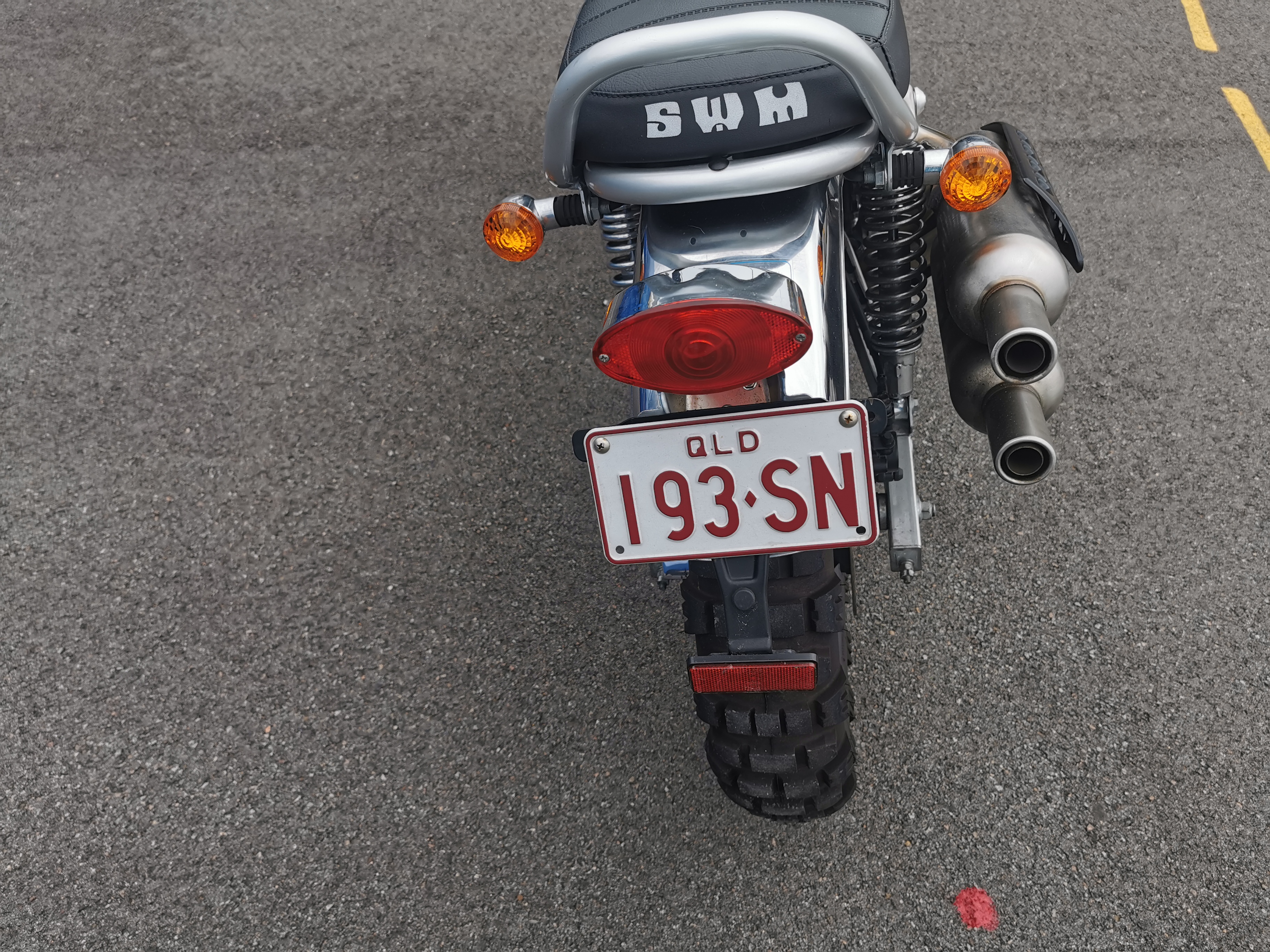 2018 SWM SILVER VASE ROAD