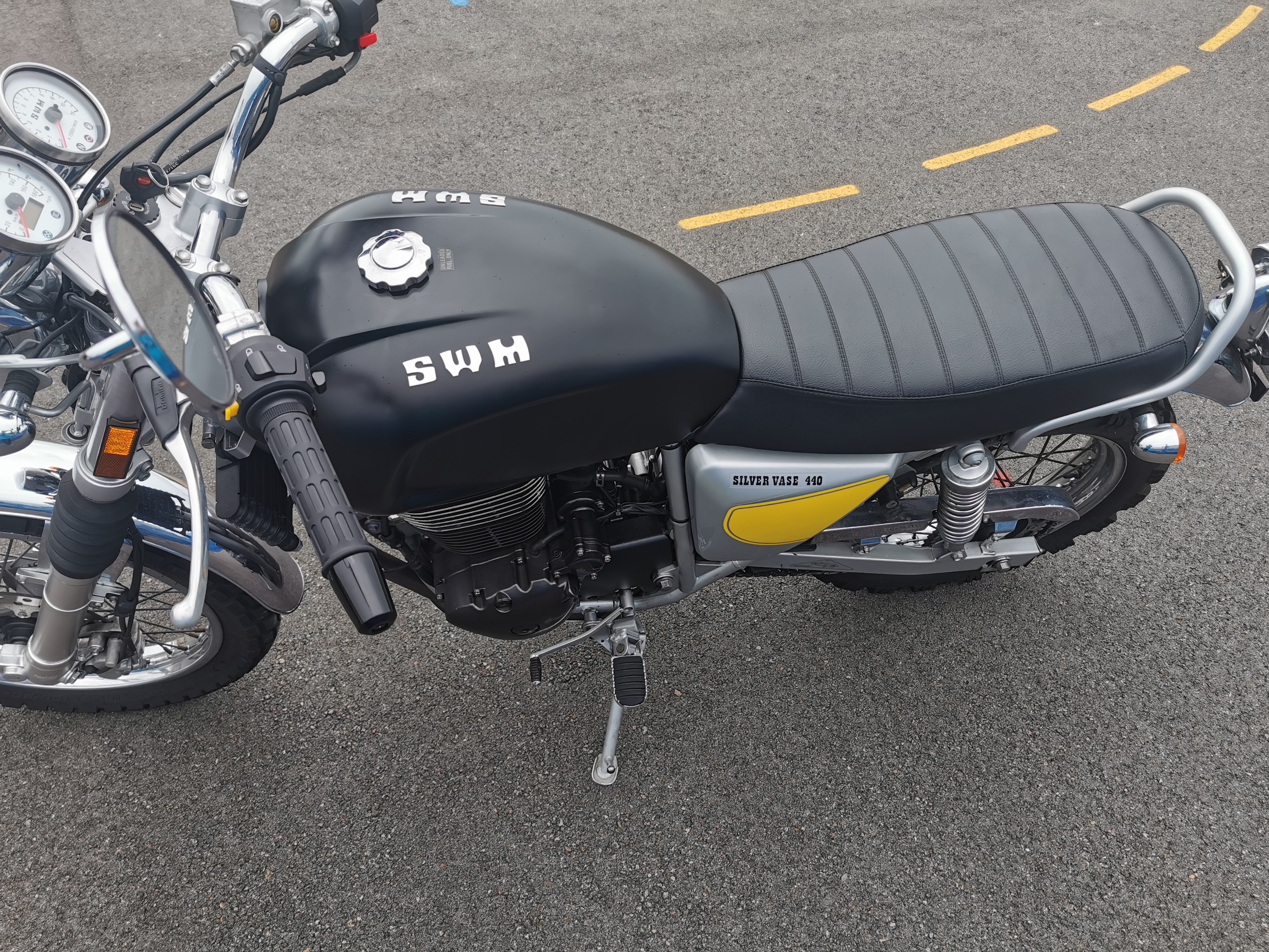 2018 SWM SILVER VASE ROAD