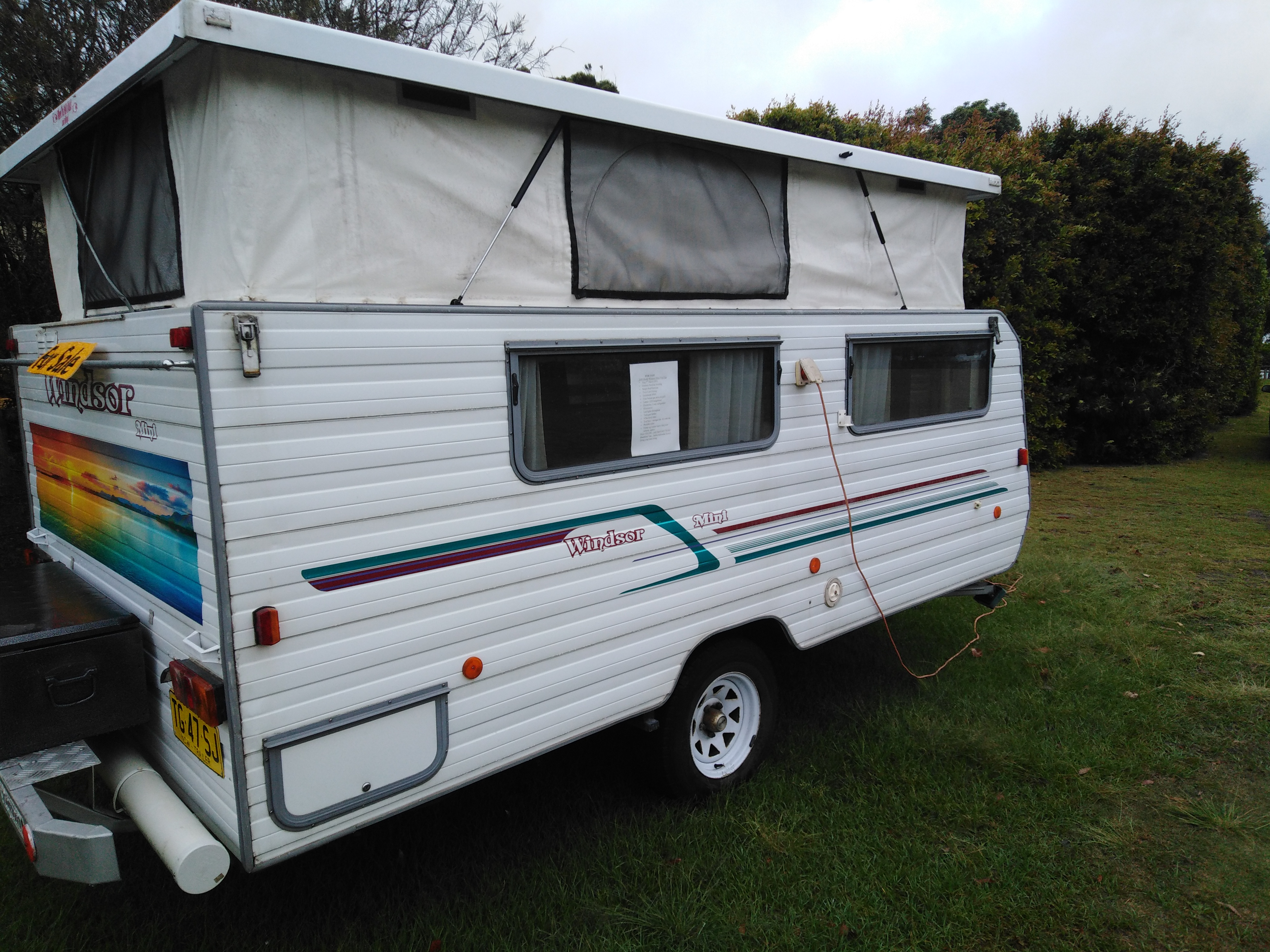 2000 WINDSOR 14FT POP TOP CARAVAN