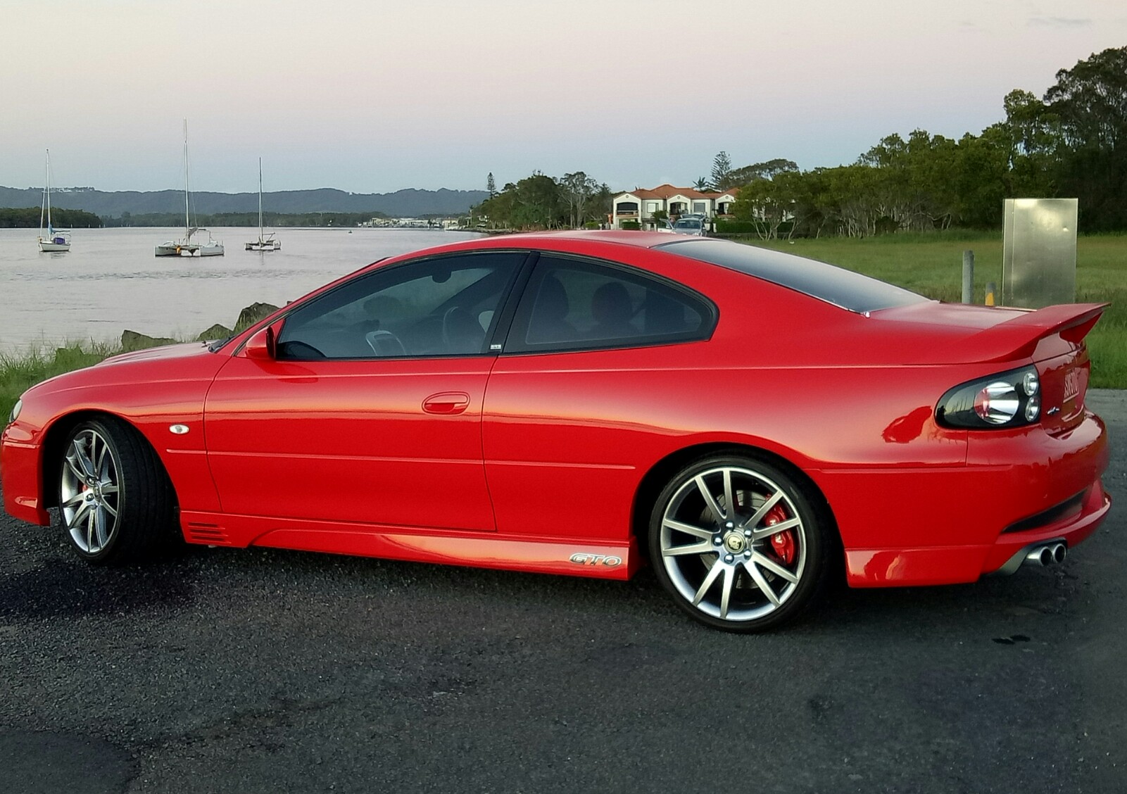 2005 HSV GTO COUPE