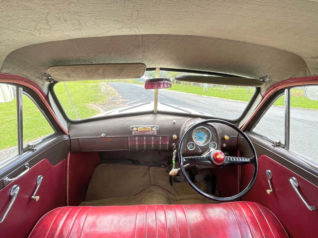 1948 HOLDEN 48-215 FX SEDAN